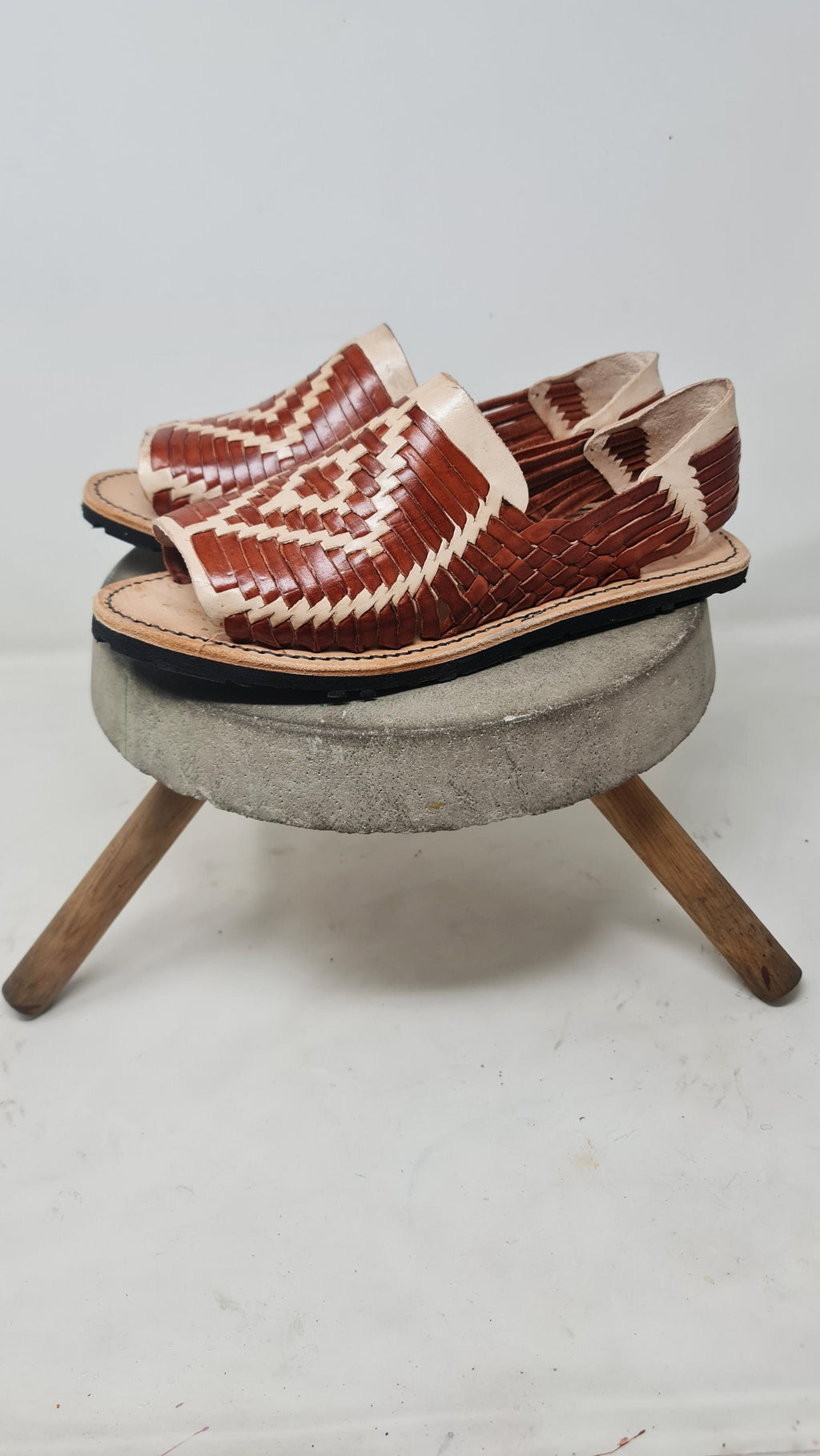 Men's Mexican leather huaraches, handcrafted sandals made in Mexico