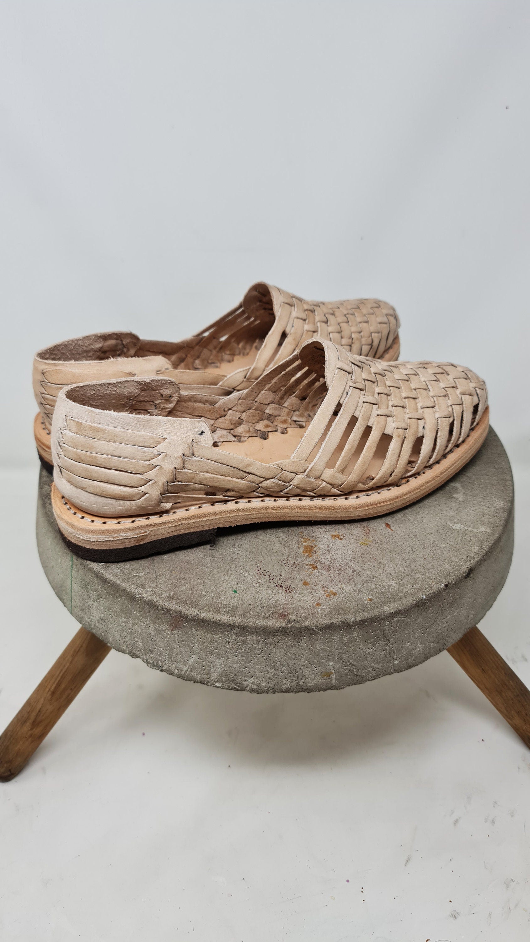 Mexican natural-colored huaraches for women, fresh handmade shoes