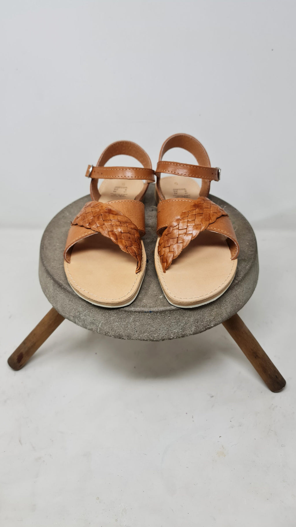 Women's leather huaraches, handmade Mexican sandals for women