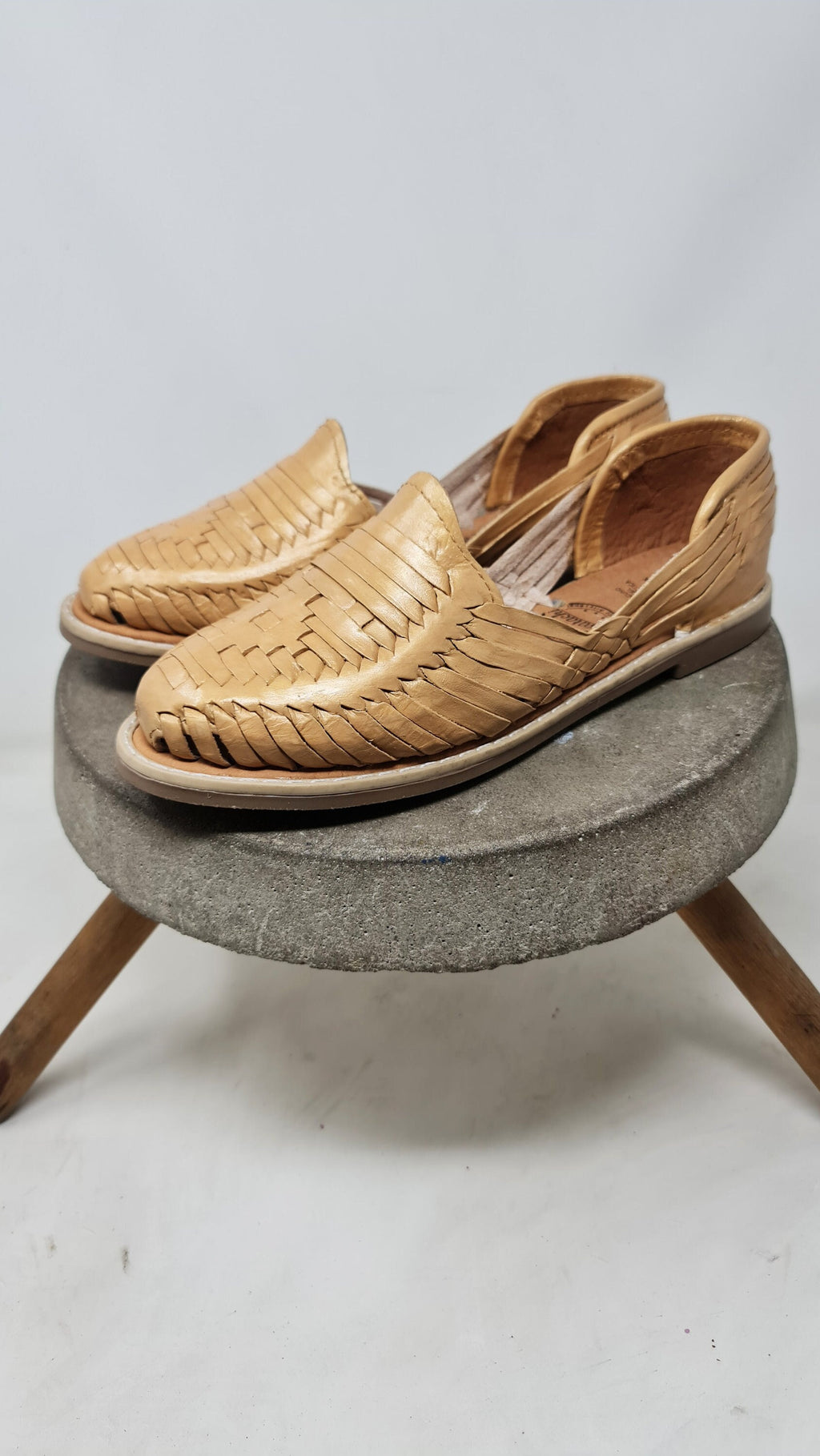 Mexican Huaraches for Women, Exclusive Champagne - Handcrafted and Comfortable Sandals - Direct Shipping from Mexico