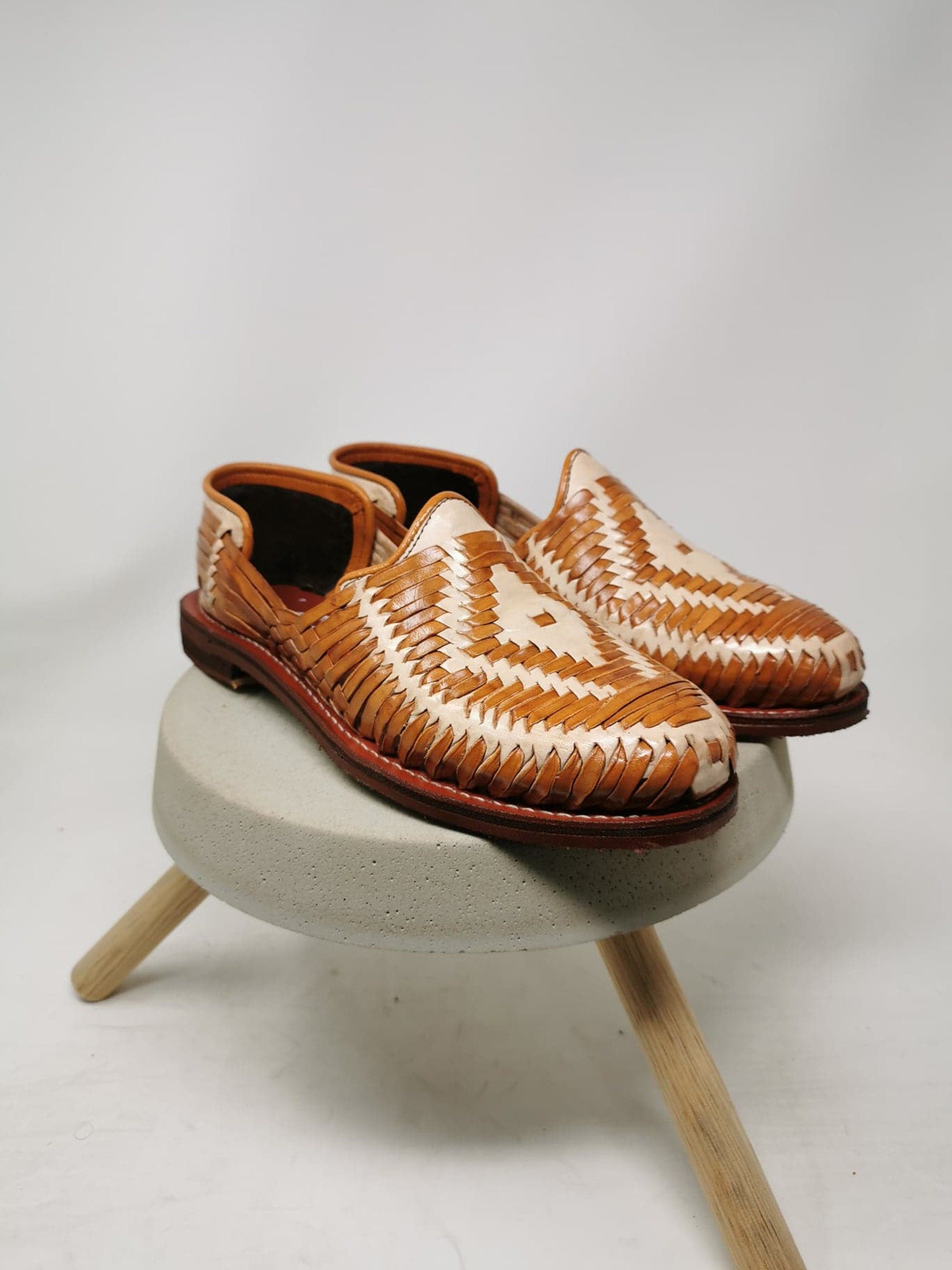 men's huaraches, Mexican huaraches, men's huarache sandals, huarache shoes, men's huarache shoes, men's leather sandals, Mexican sandals