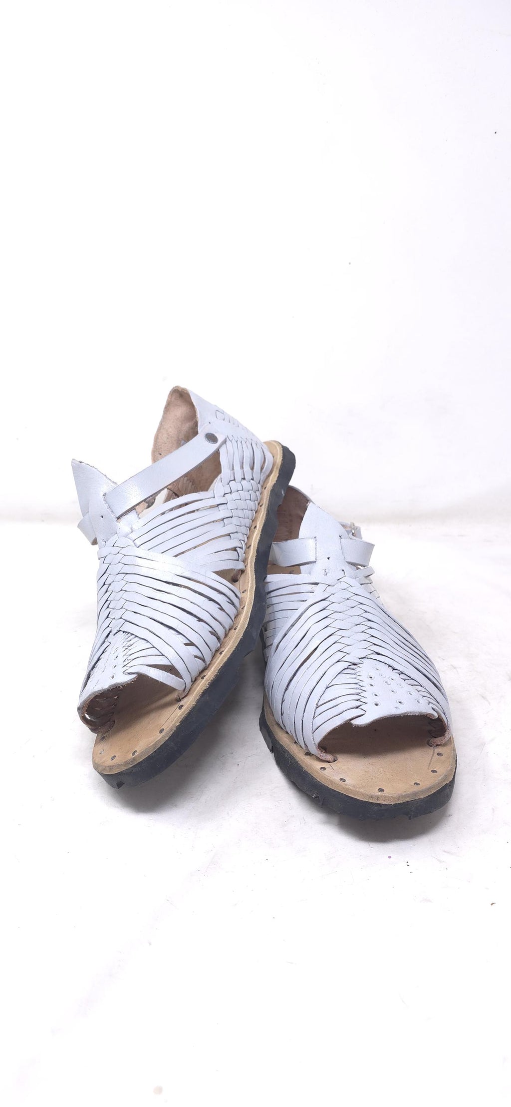 Men's Mexican huaraches, open toe, mist, thin straps, thick studded tire sole, handmade in Mexico