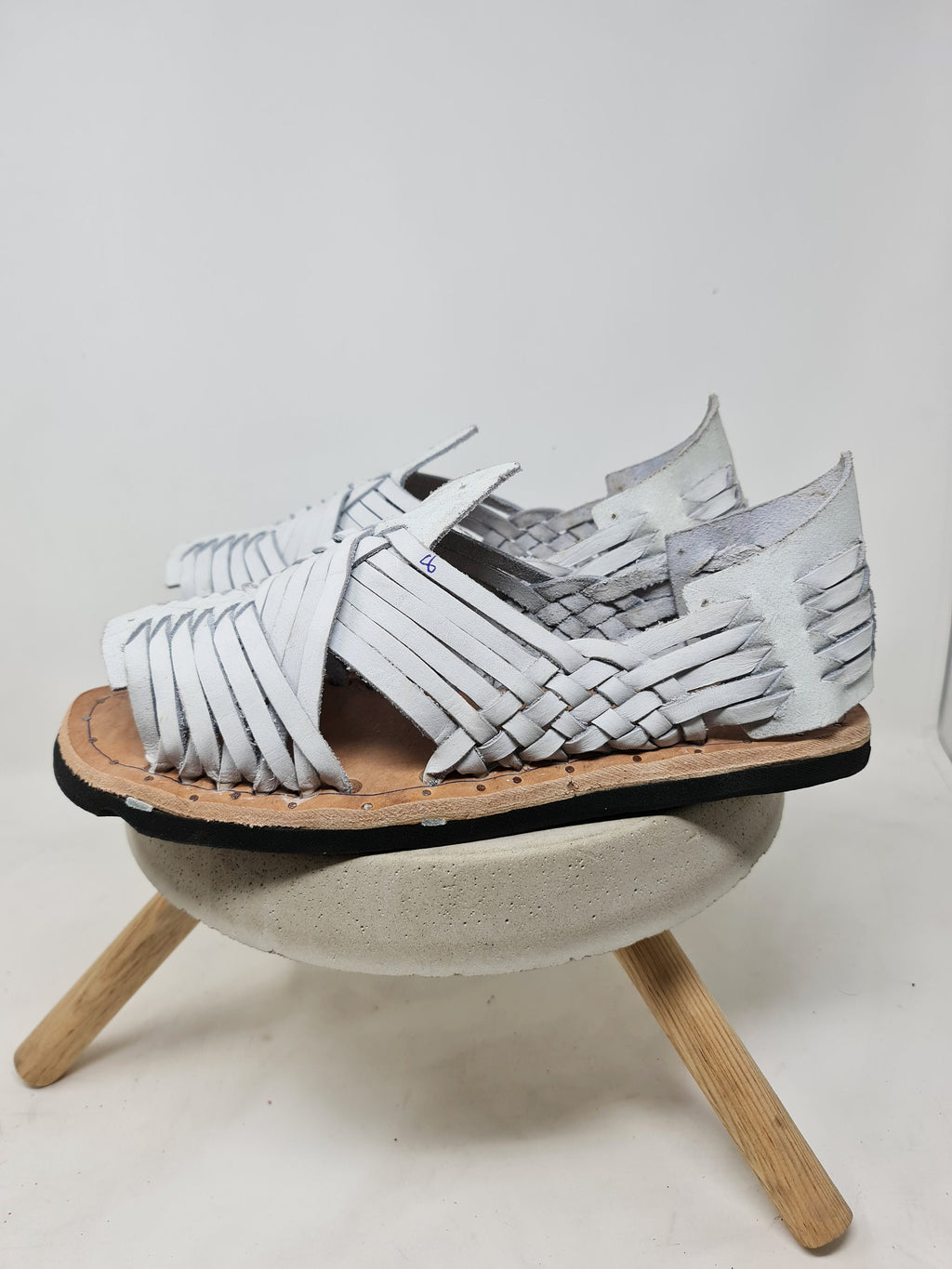 Men's white-strap Mexican huaraches