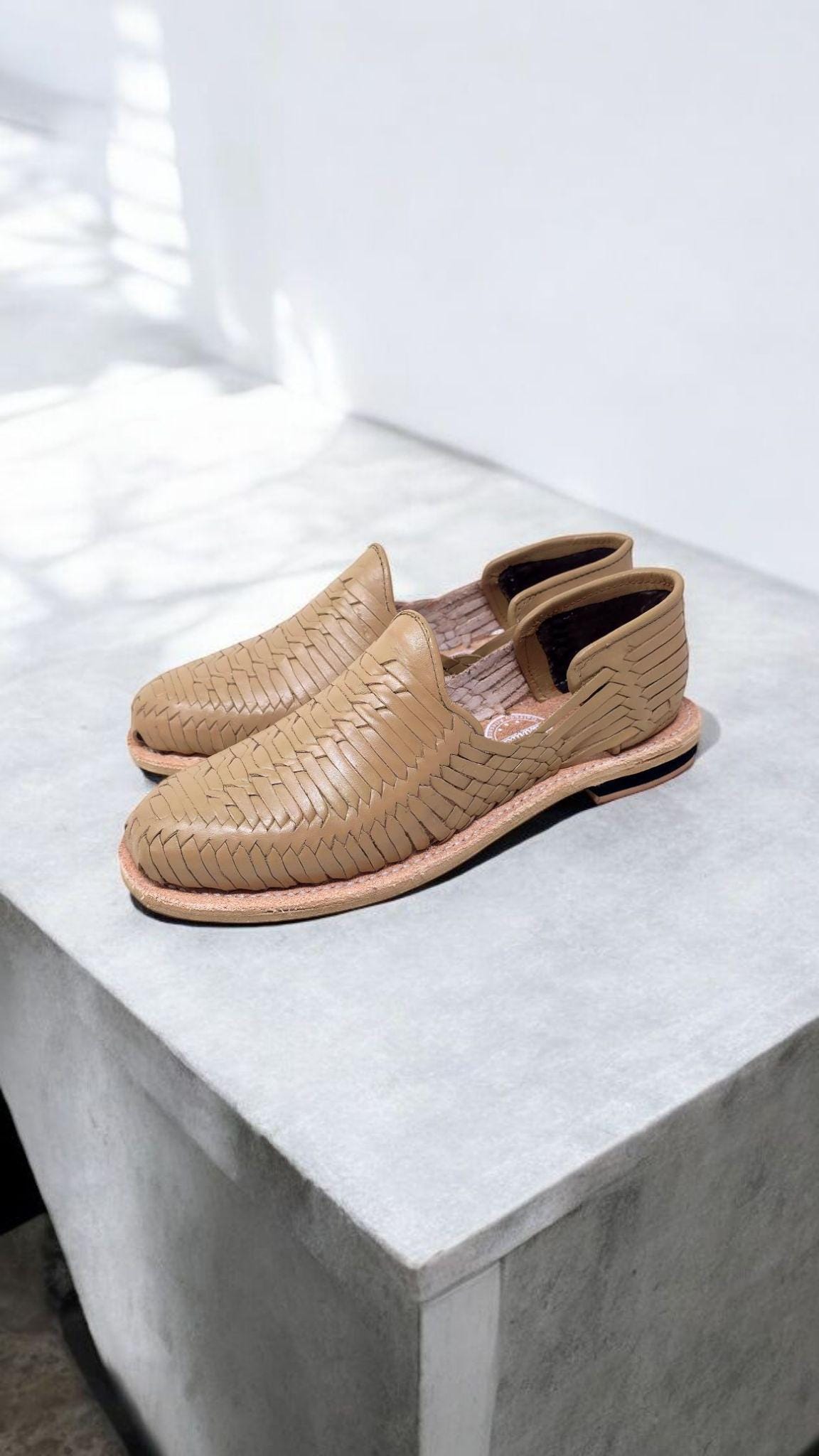Men's taupe Mexican huaraches – Handmade sandals with leather sole, comfortable and fresh