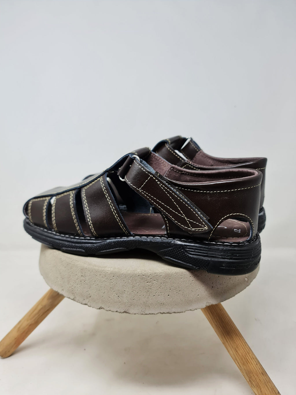 Men's leather sandals. Mexican huaraches for men, closed-toe sandals