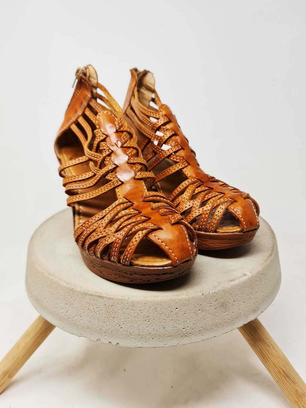 Huaraches for women, Mexican huaraches, Mexican sandal, high huarache, leather. Traditional Mexican huarache. Platform huaraches