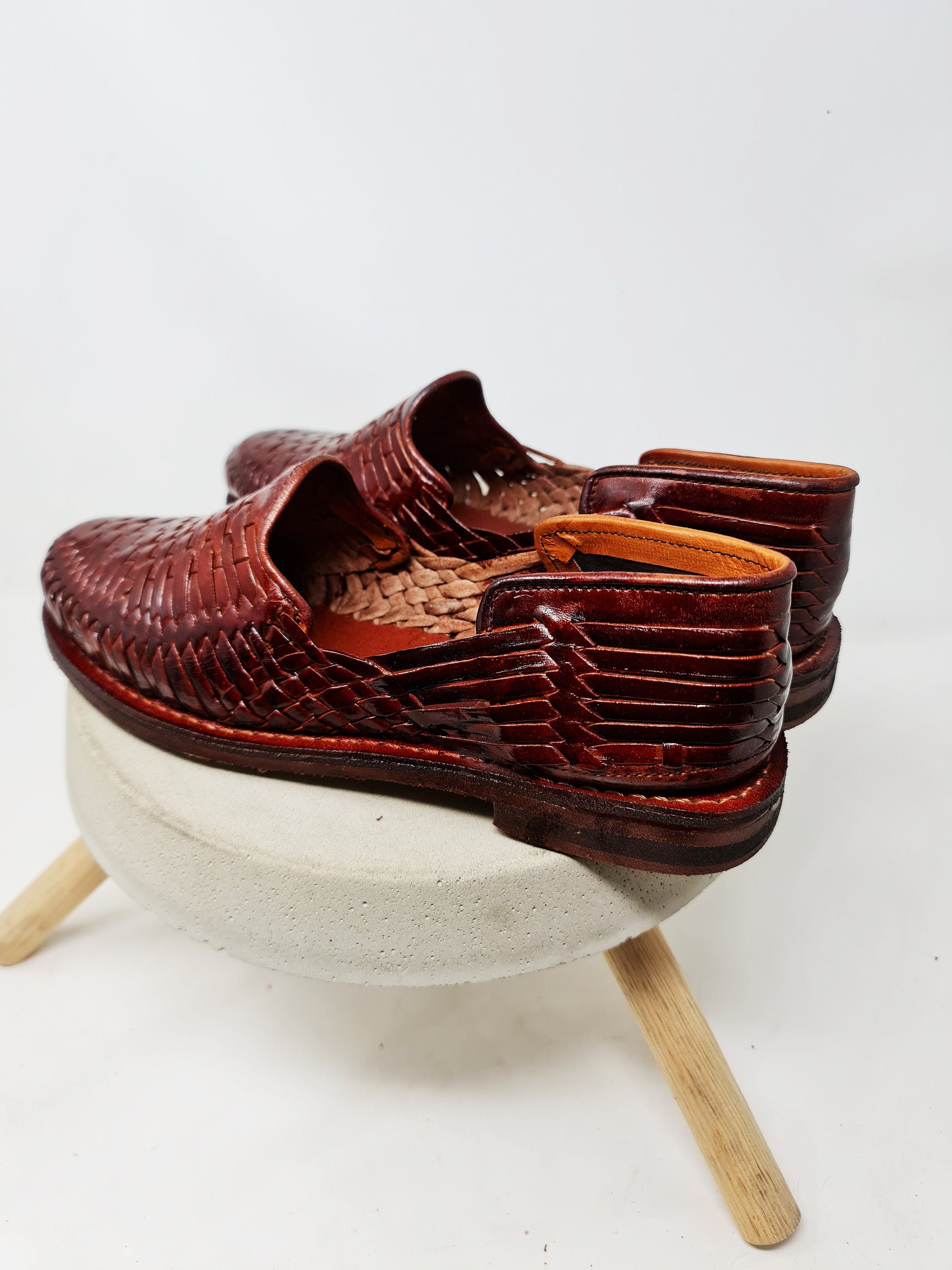 Stylish Closed-Toe Huaraches for Men | Burgundy | Mexican Leather Sandal | Men’s Artisanal Sandal, All Sizes Boho