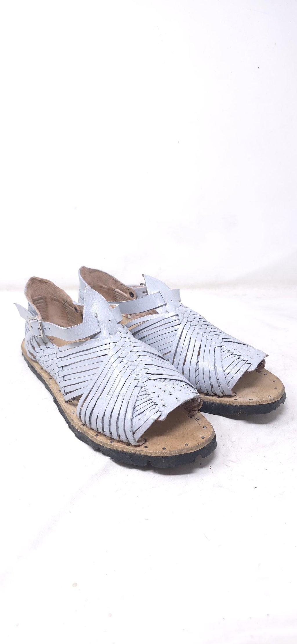 Men's Mexican huaraches, open toe, mist, thin straps, thick studded tire sole, handmade in Mexico