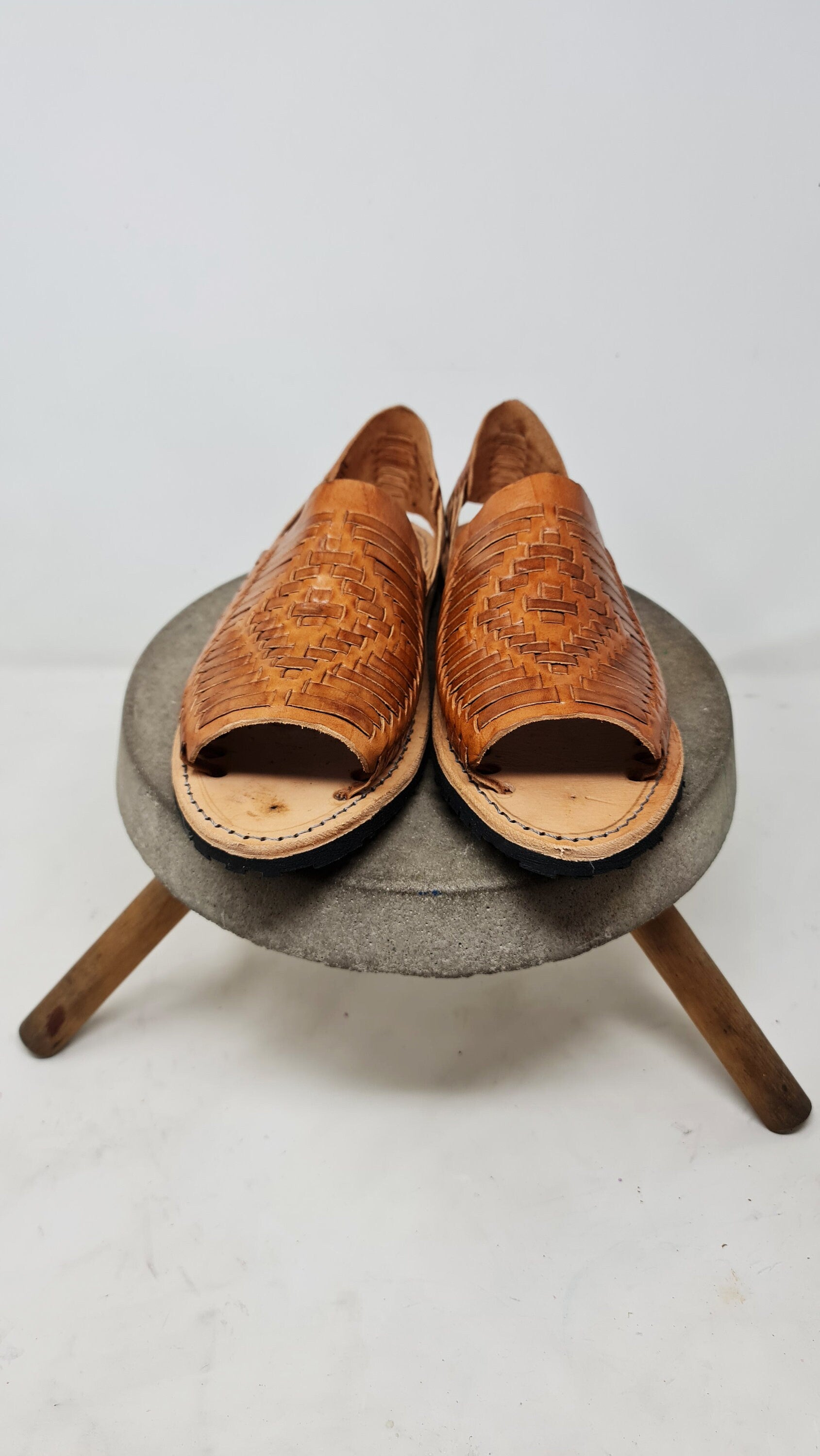 Men's brown huaraches, handmade open-toe leather sandals