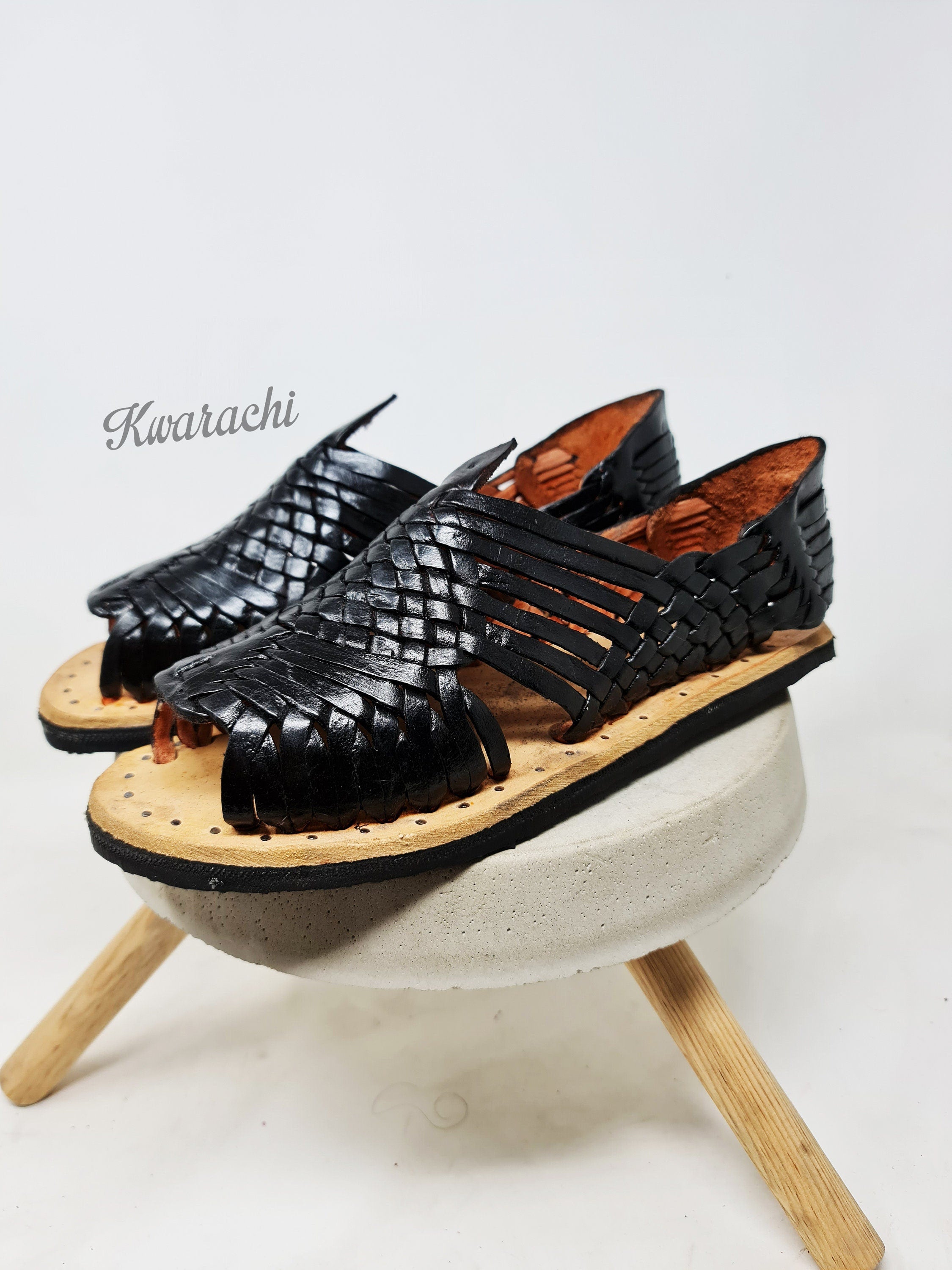 Mens Huaraches sandals mexican. 100% leather, vintage. huarache artesanal pachuco. hecho a mano