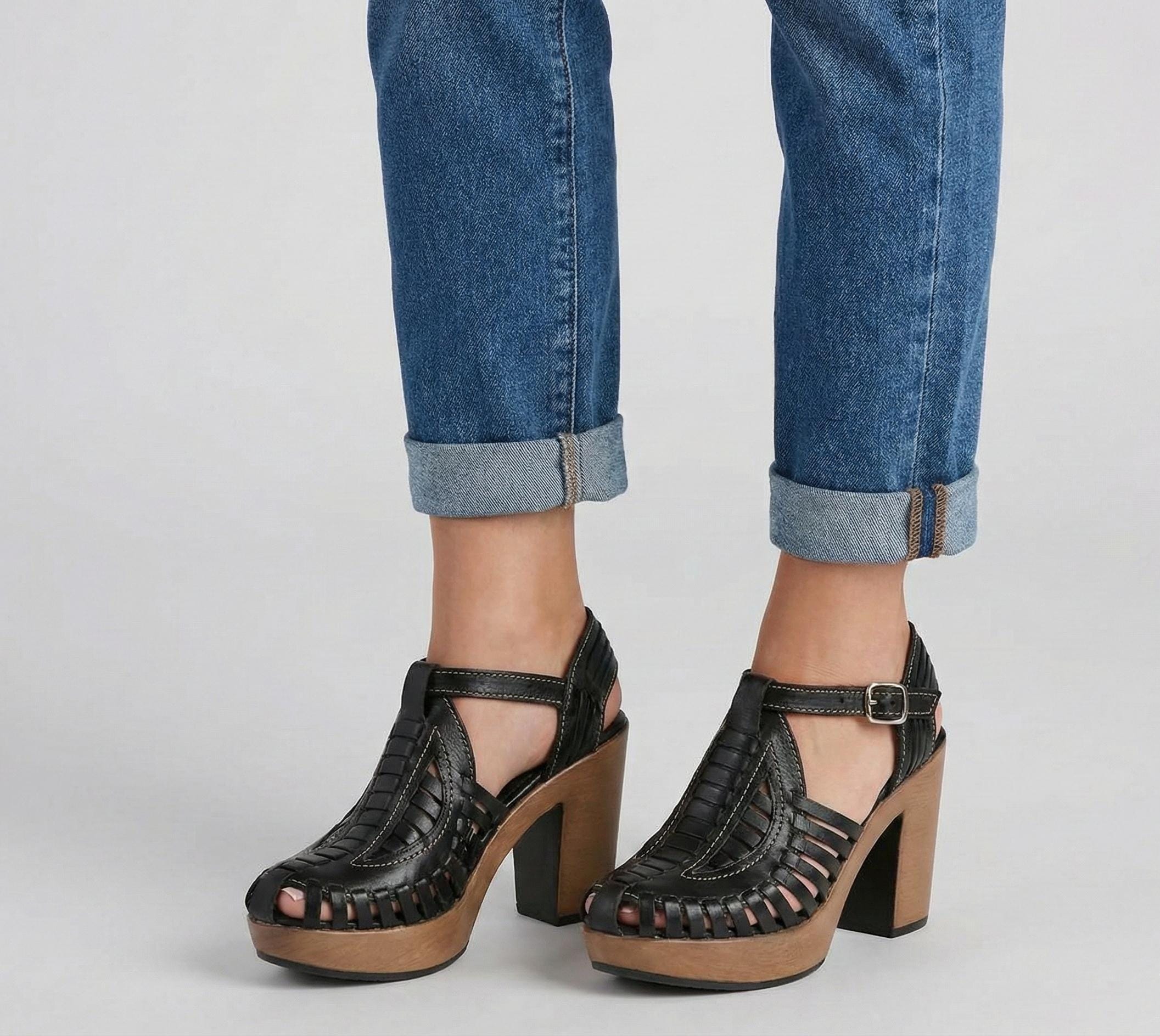 Women's closed-toe Mexican heel huaraches genuine leather honey black rainbow handmade in Mexico