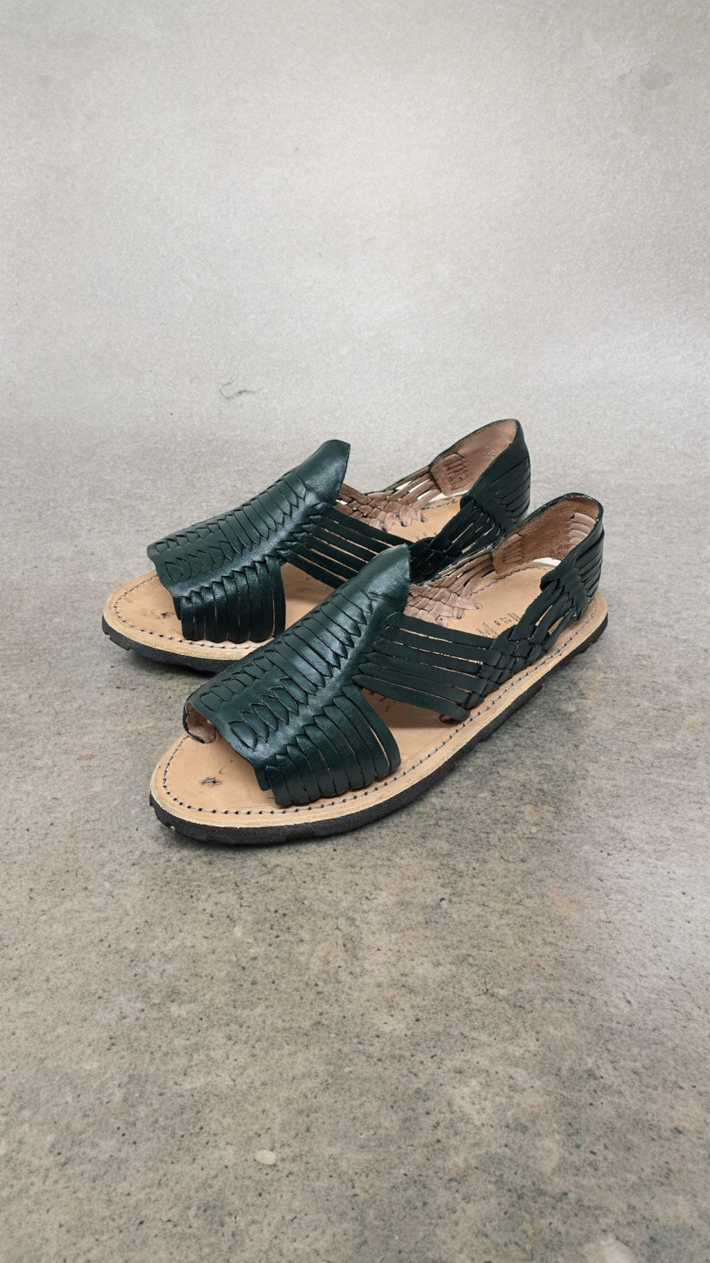 Men's Leather Huaraches in Midnite Green - Handmade Mexican Style Sandals - Comfortable and Stylish Summer Footwear