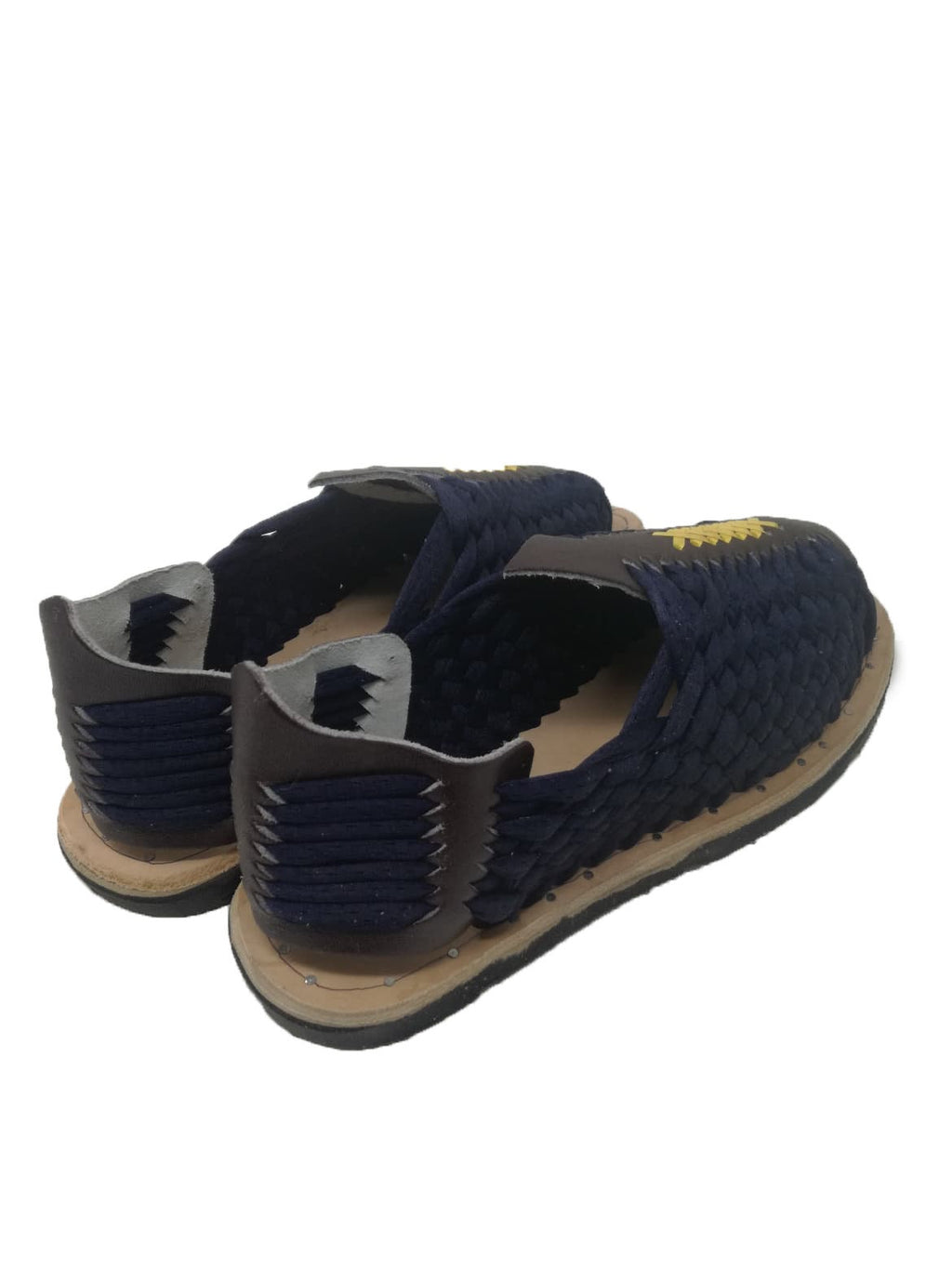 men's huaraches, Mexican huaraches for men, huaraches with tire soles, men's huarache sandals, cloth huaraches, Mexican sandals