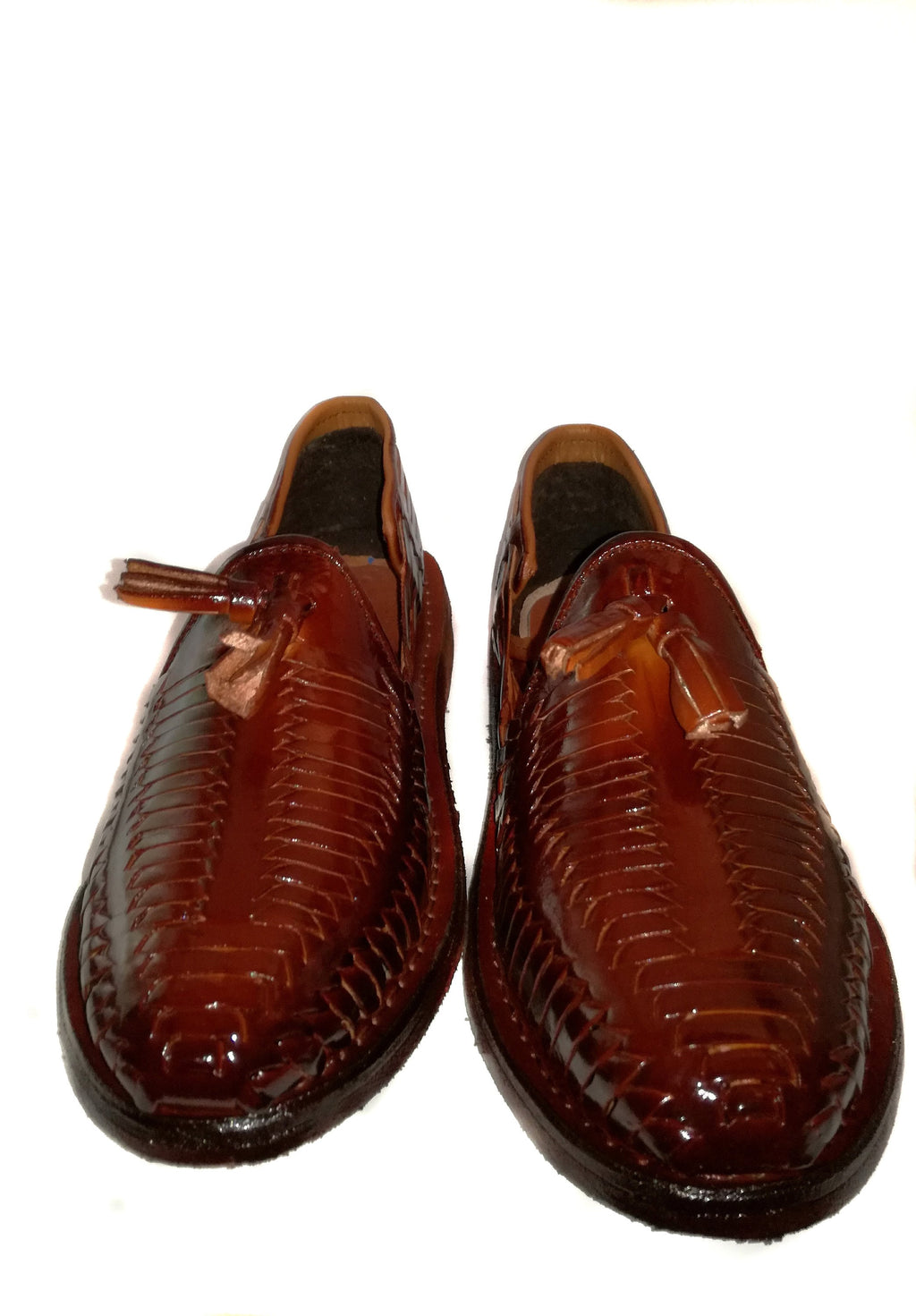 Mens Huaraches sandals mexican. 100% leather, vintage. Handmade. huarache artesanal cerrado. hecho a mano