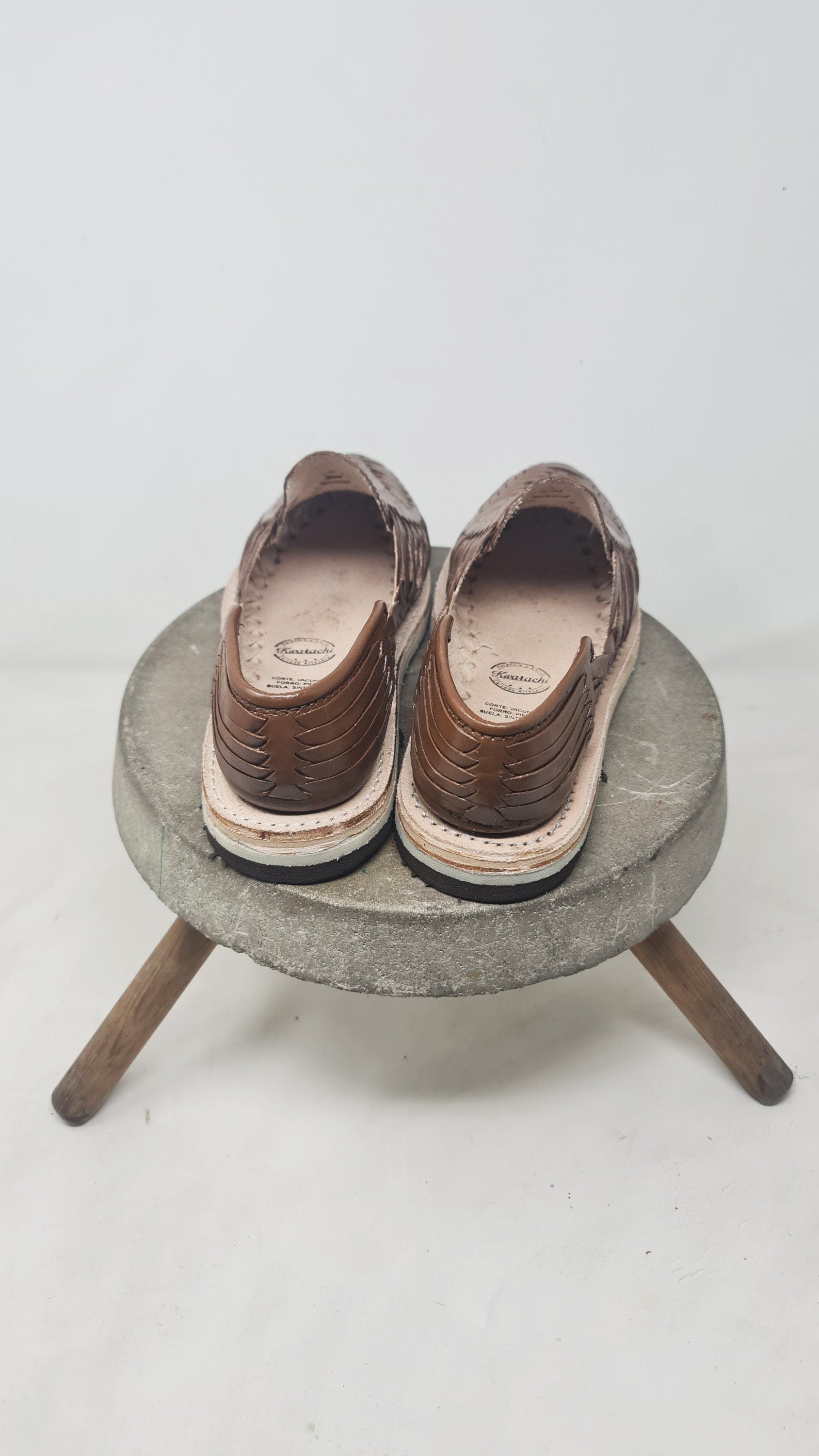 Men's Mexican Huaraches, "Luggage Brown" Leather, Rubber Sole, Closed Toe Style - Handmade and Authentic