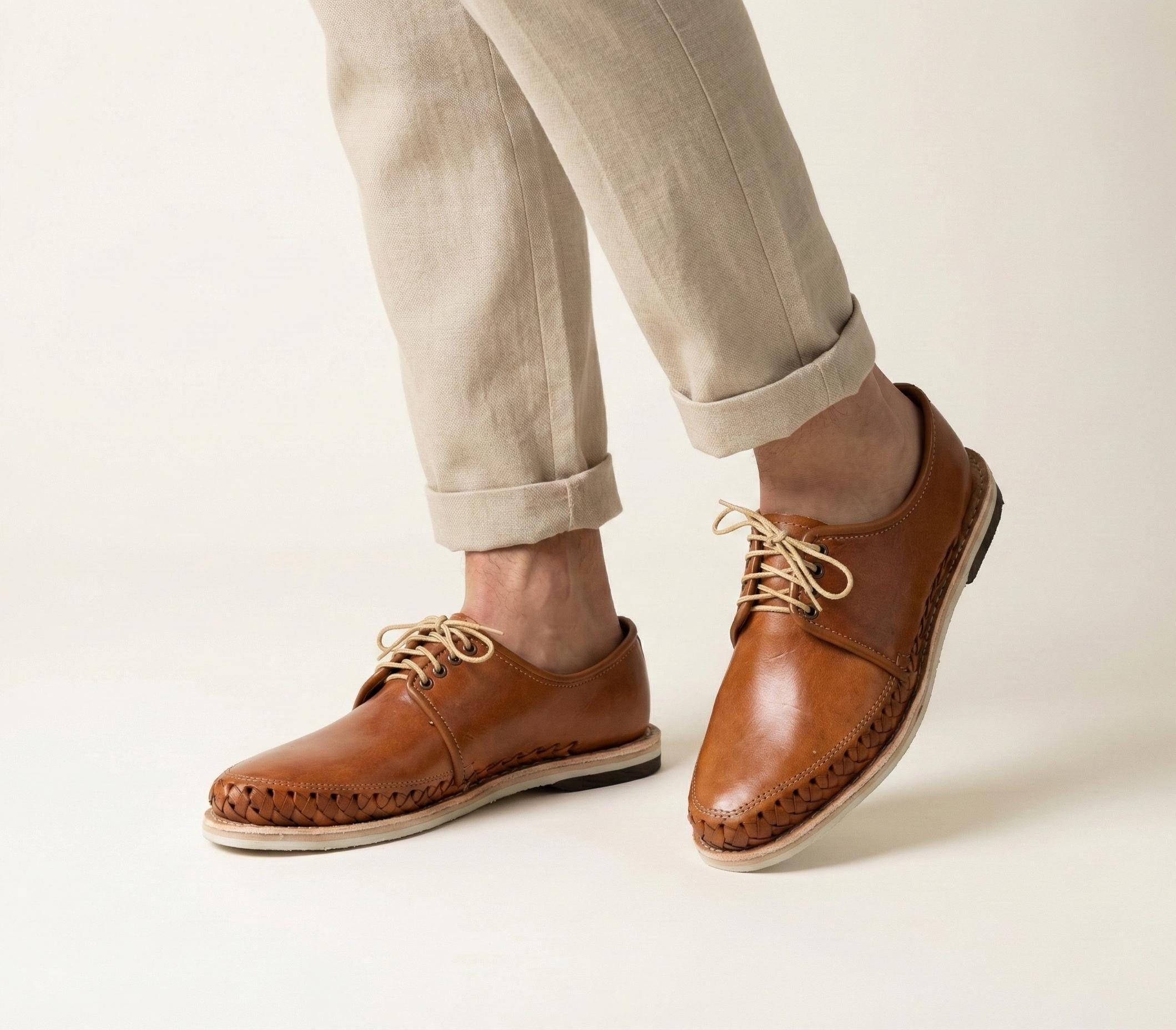 Men's light brown leather lace-up shoes, leather huaraches made in Mexico