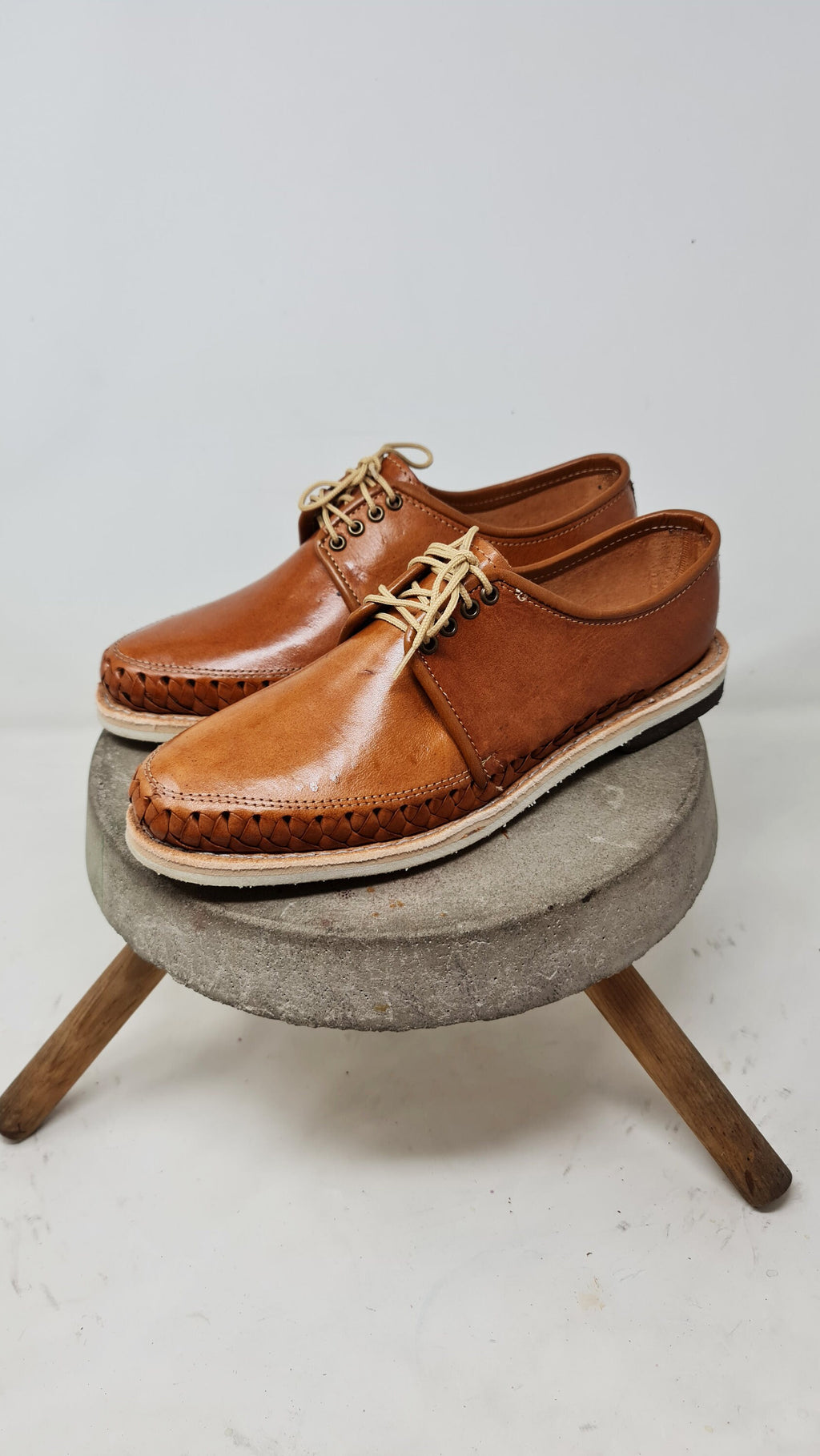 Men's light brown leather lace-up shoes, leather huaraches made in Mexico