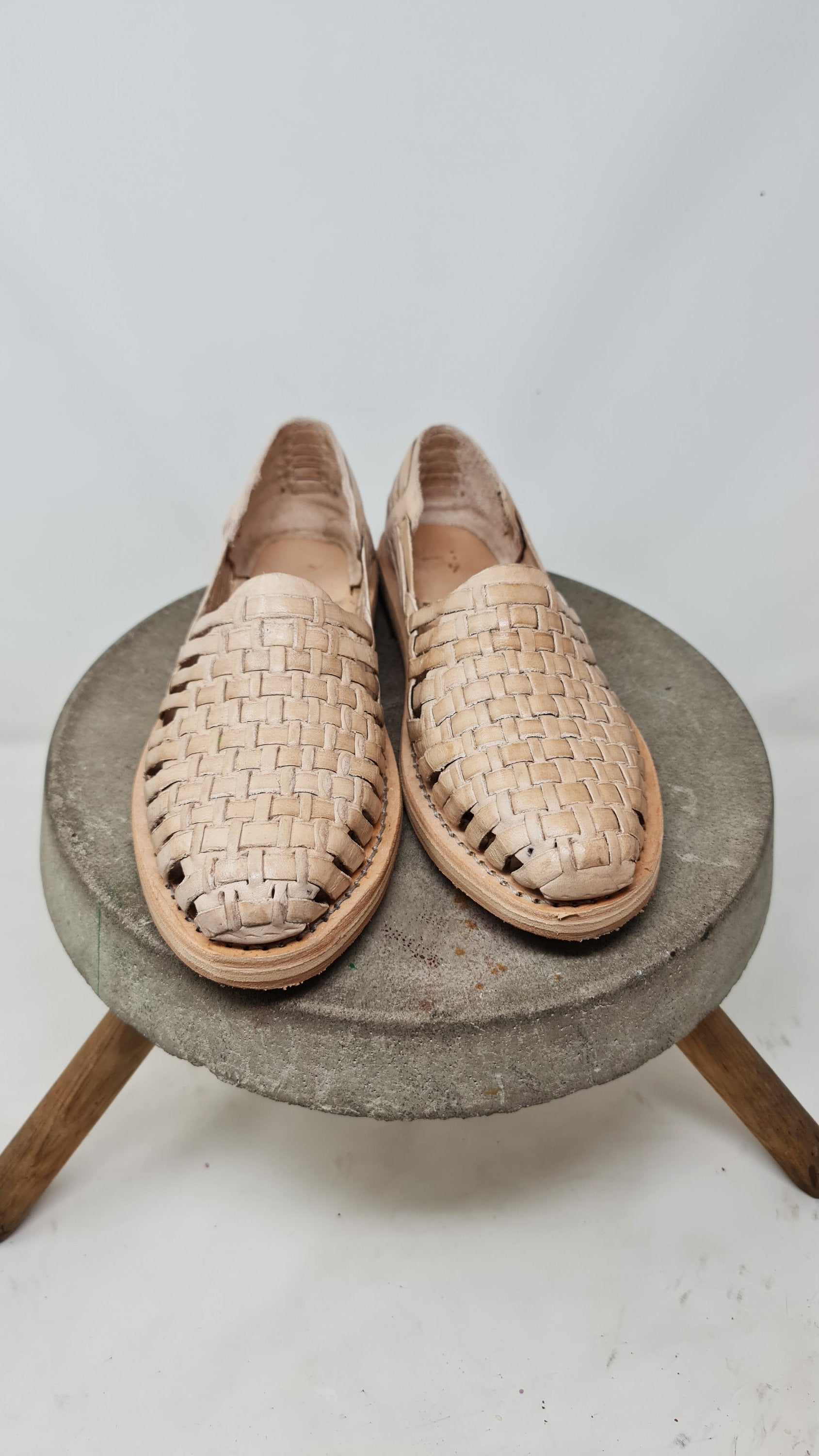 Mexican natural-colored huaraches for women, fresh handmade shoes