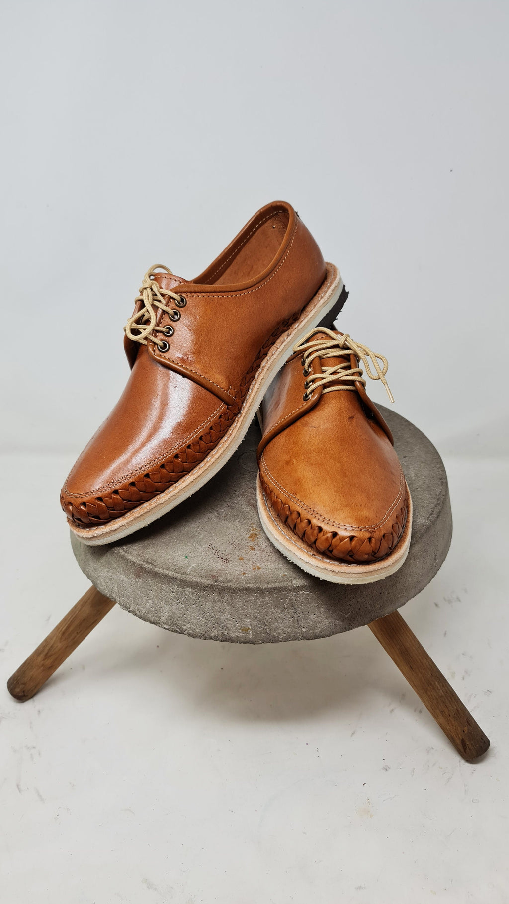 Men's light brown leather lace-up shoes, leather huaraches made in Mexico