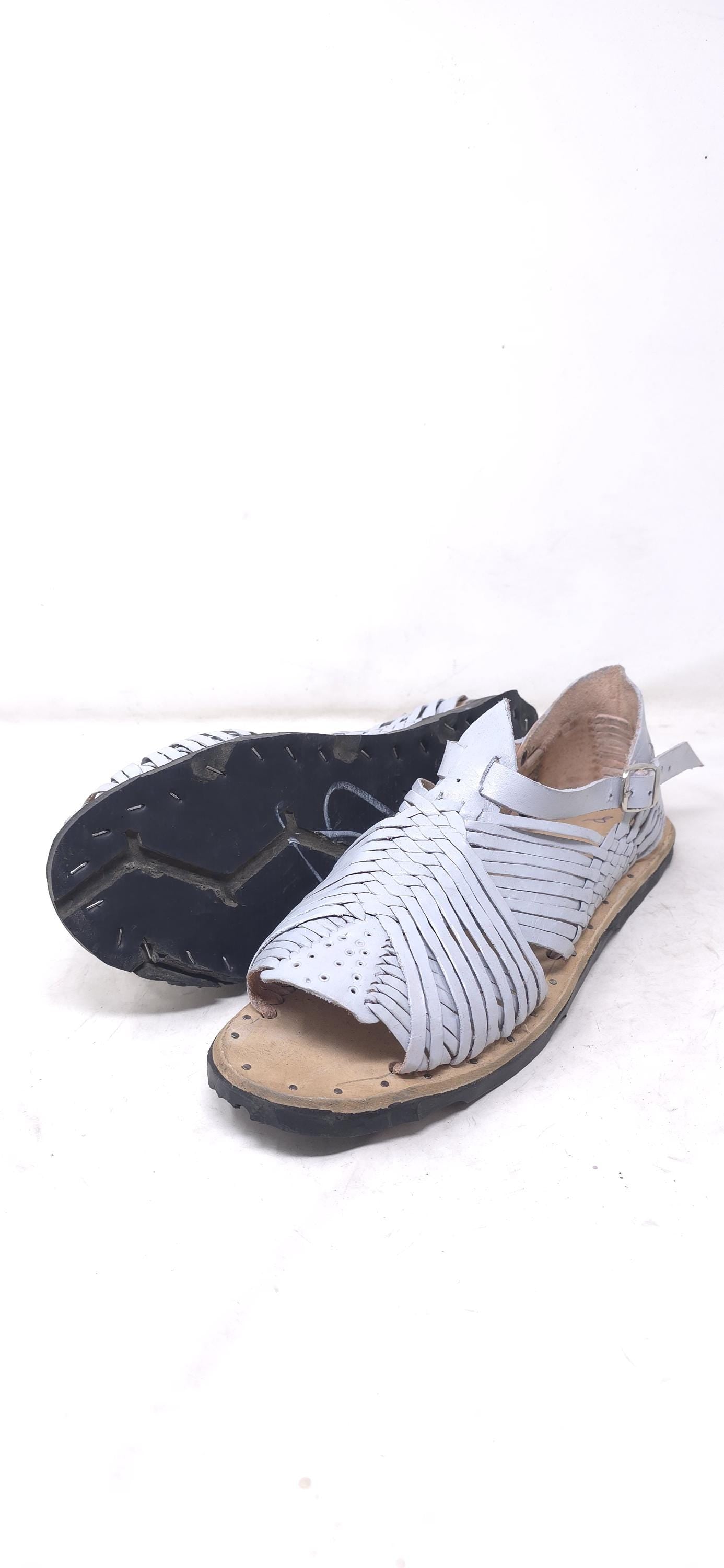 Men's Mexican huaraches, open toe, mist, thin straps, thick studded tire sole, handmade in Mexico