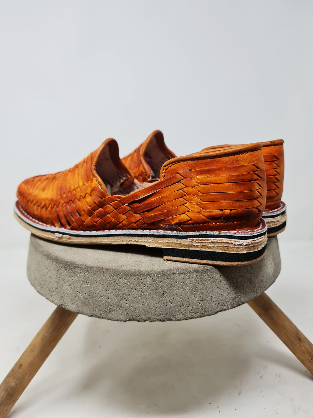 Men's Huaraches, light brown Mexican shoes with leather sole