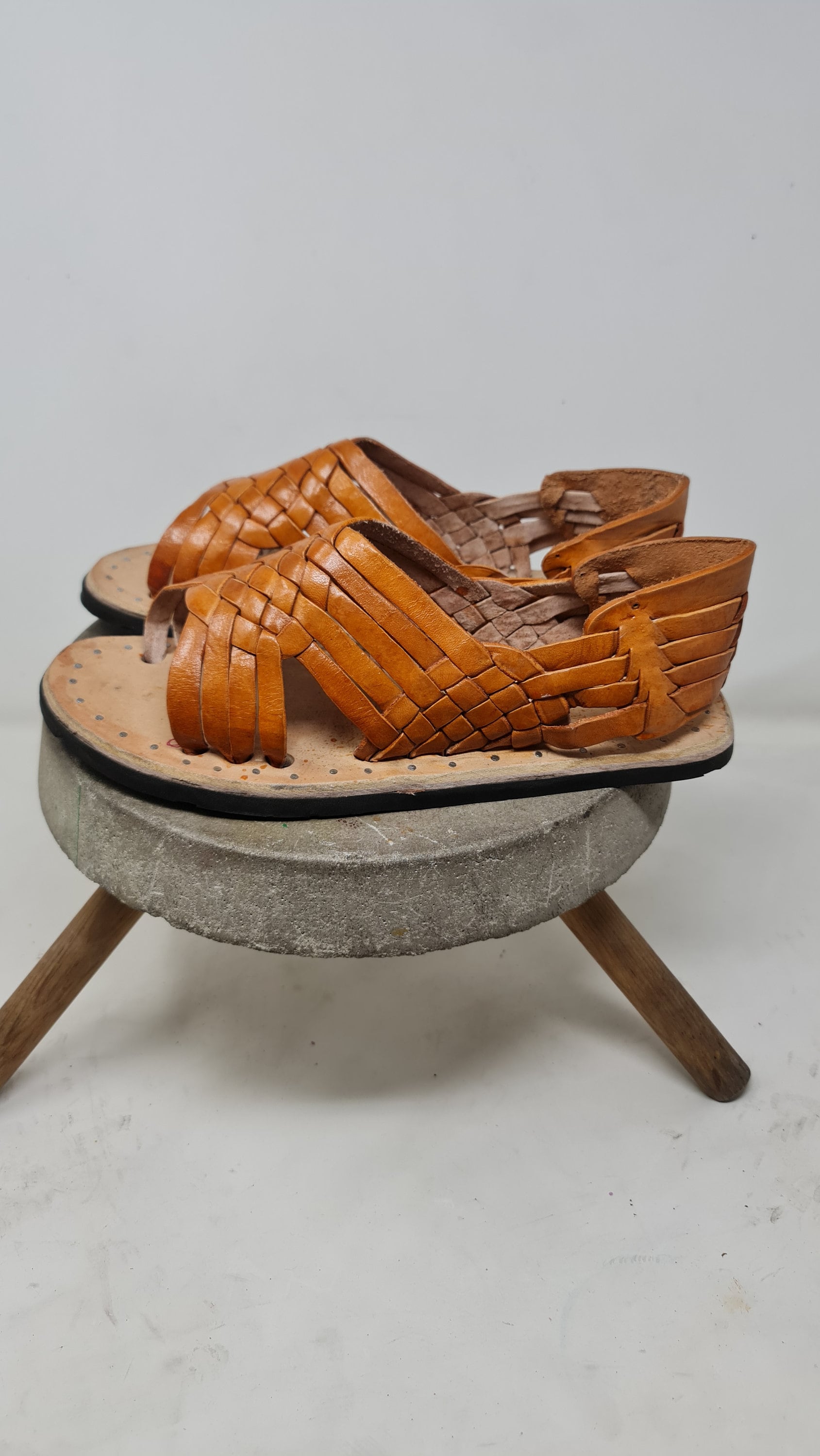 Men's Mexican Huarache Sandals. 100% leather, vintage. Handmade. Beach Huarache. Handmade.