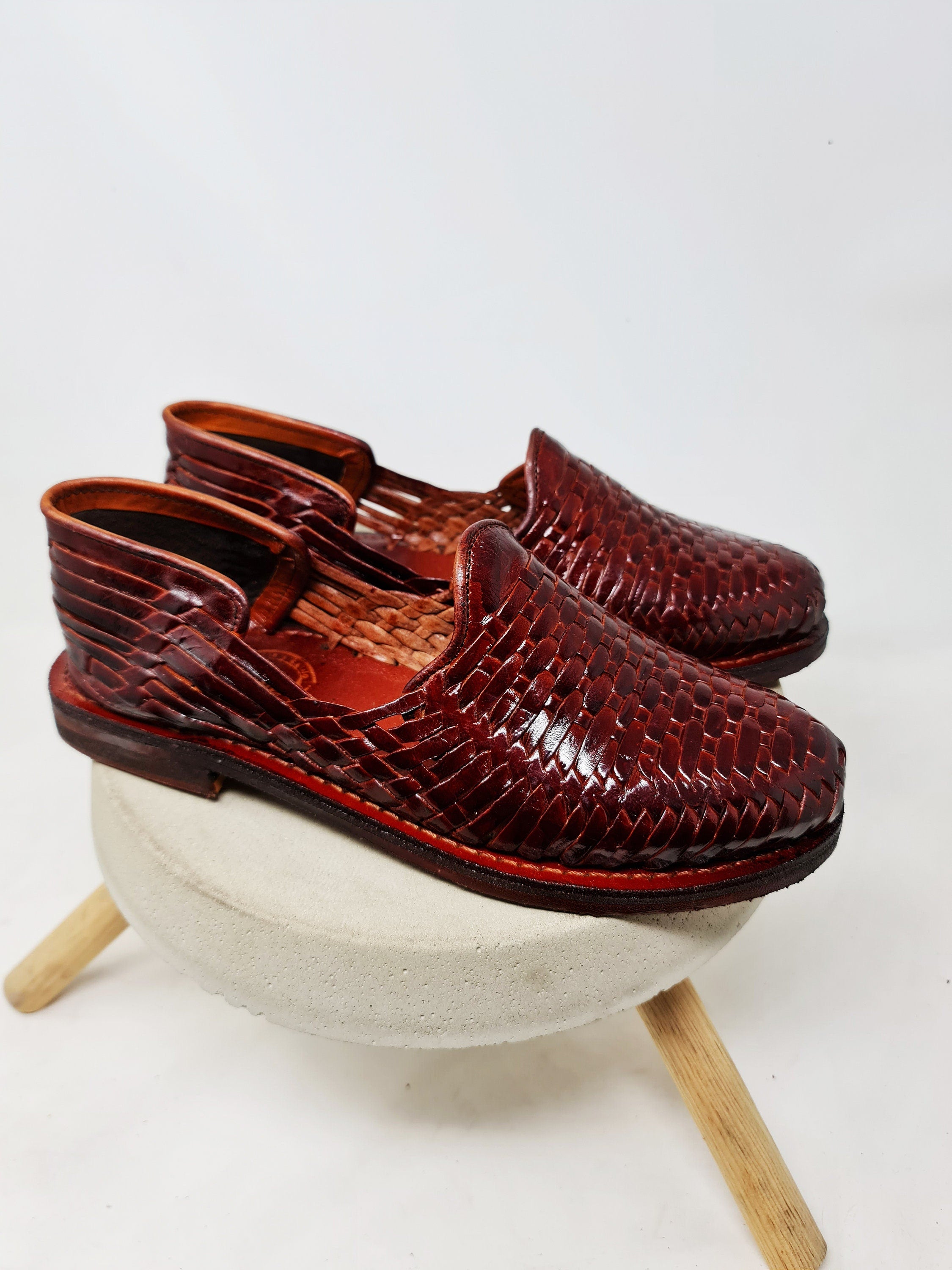 Stylish Closed-Toe Huaraches for Men | Burgundy | Mexican Leather Sandal | Men’s Artisanal Sandal, All Sizes Boho