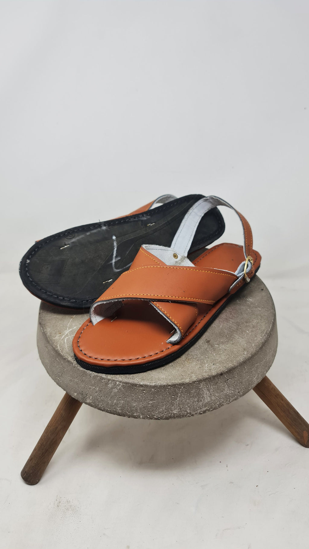 Men's honey and brown crossed-strap huaraches, top-down view of the upper