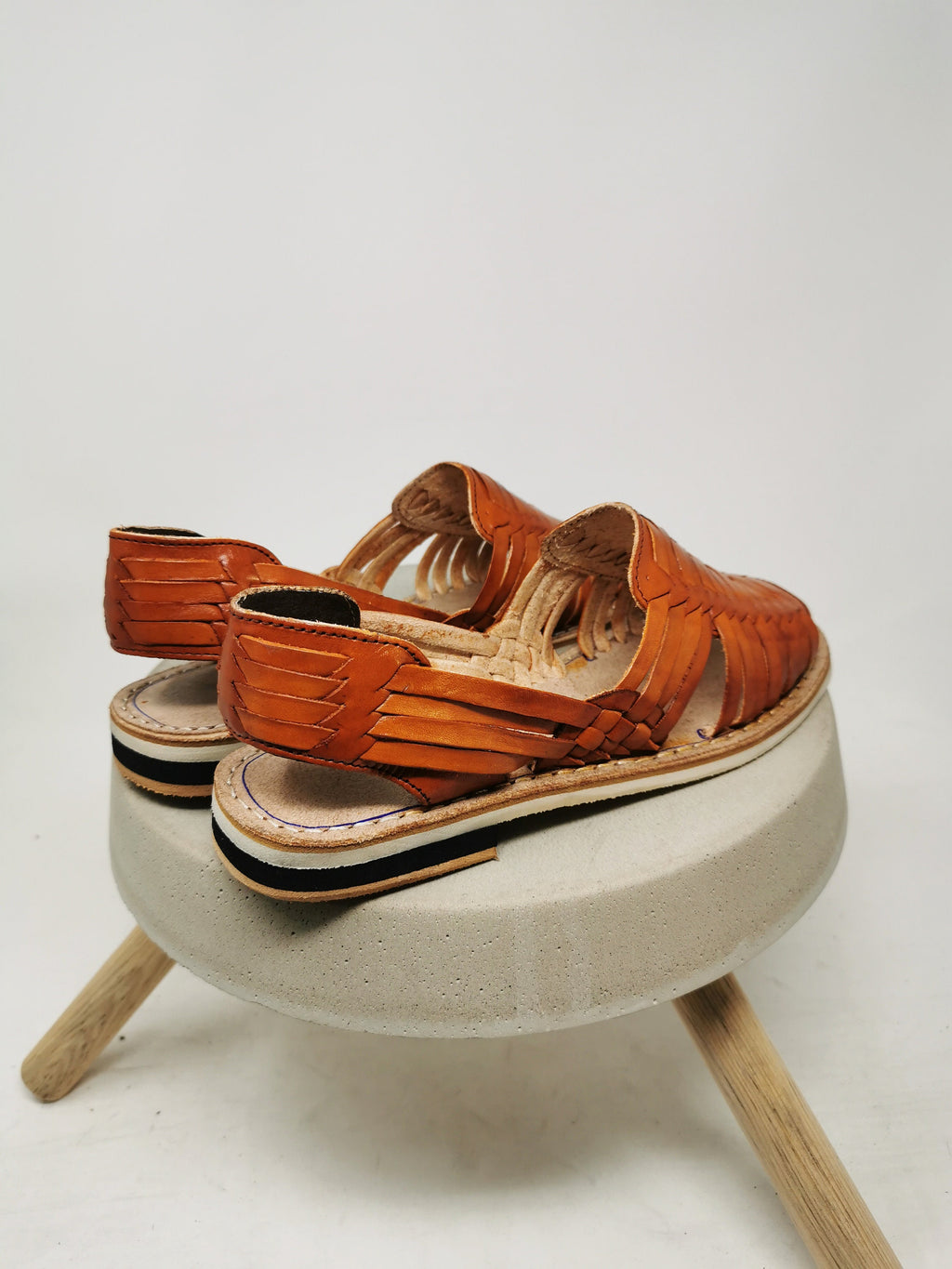 Women's open-toe shedron huaraches: you'll look amazing this summer!