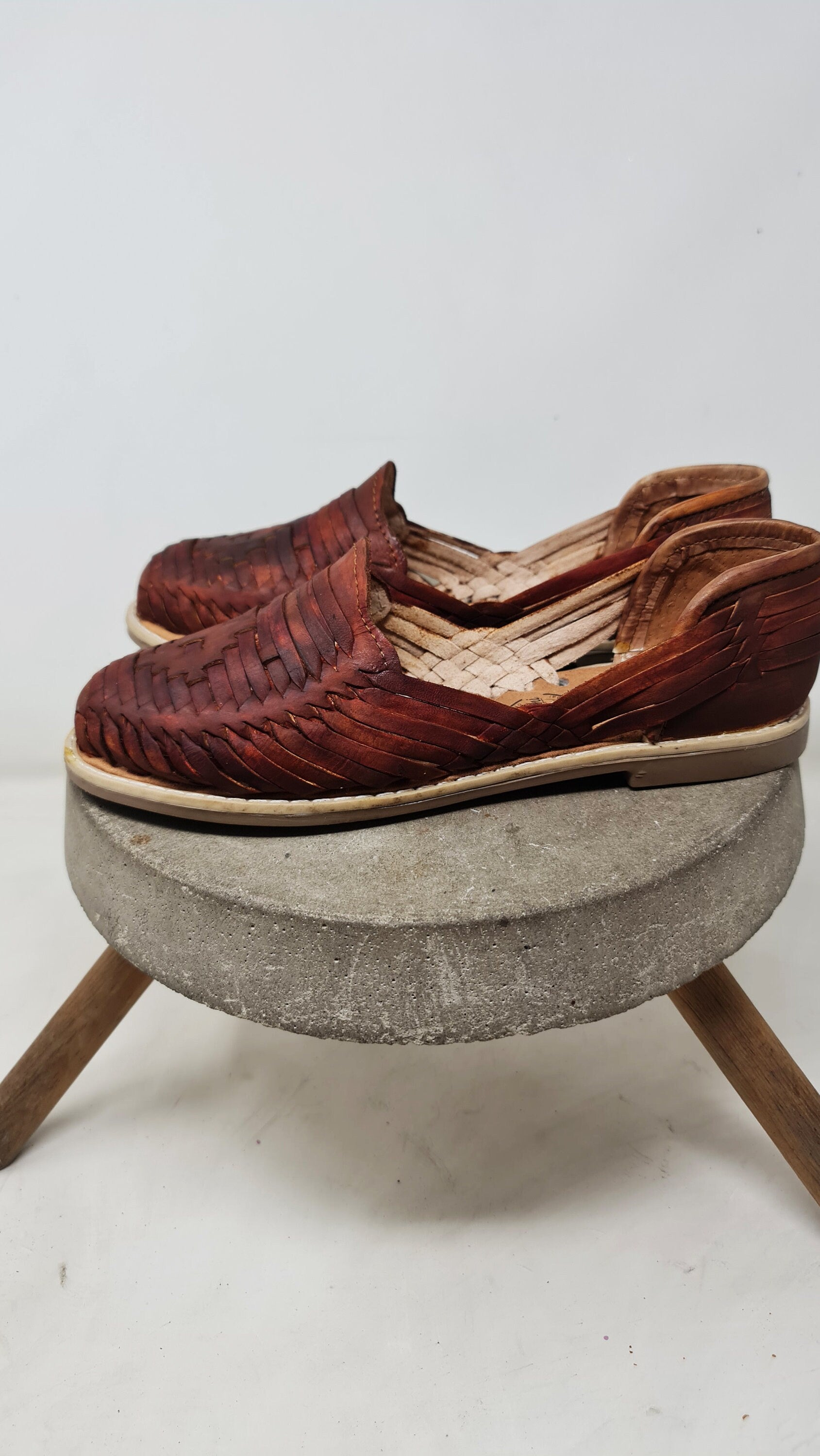 Mexican Huaraches for Women in Medium Brown Vintage, Closed Toe - Comfortable, Cool, and Authentic - Shipped Directly from Mexico