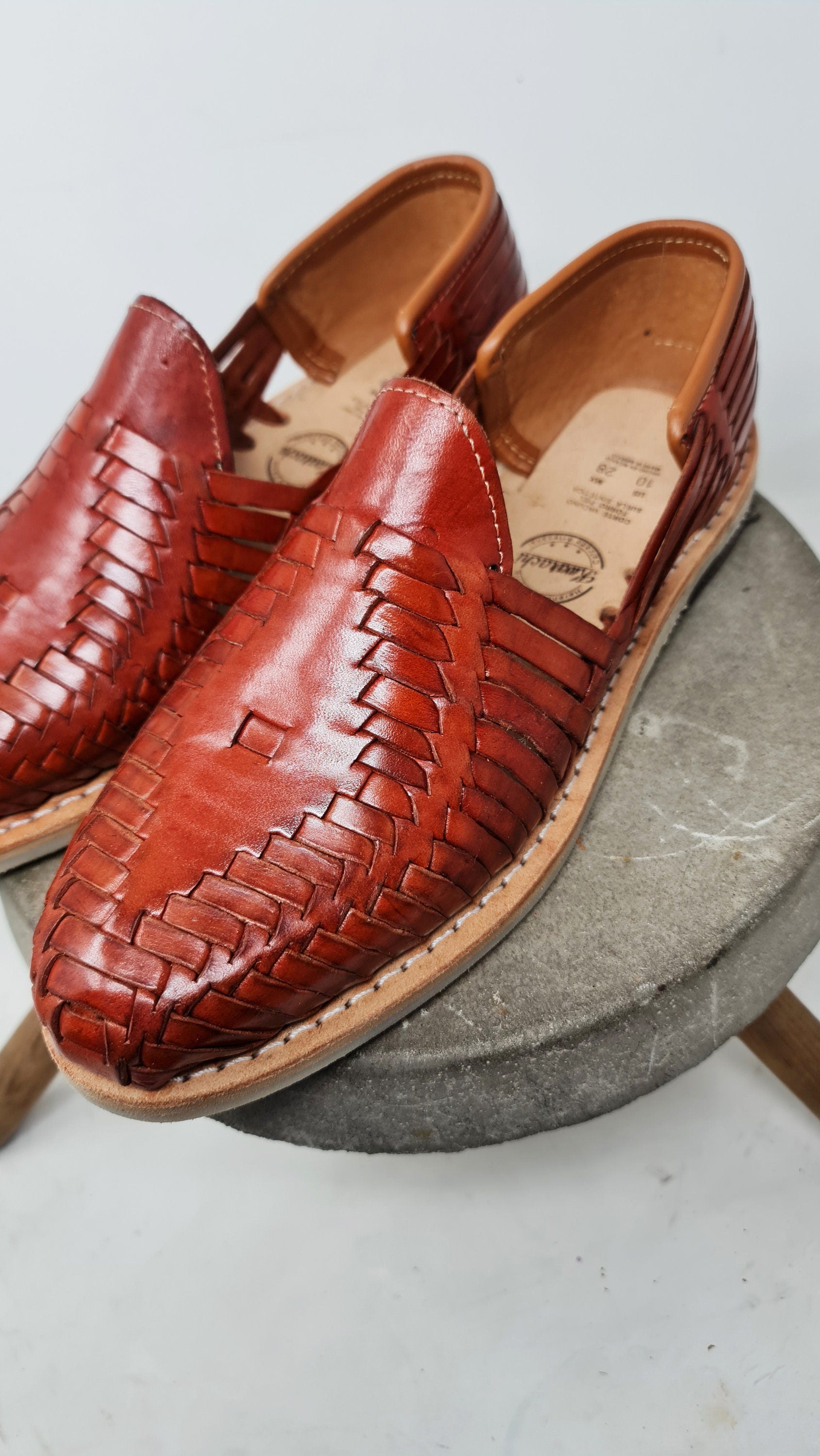 Huaraches Mexicanos Cerrados para Hombre en Marrón - Calzado Artesanal