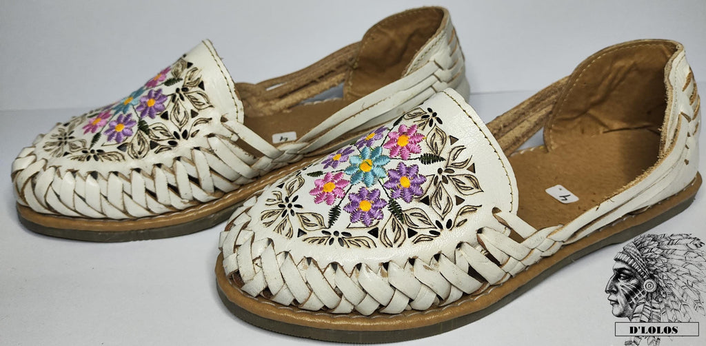 Embroidered huaraches for women, closed toe, genuine leather with flowers, white/honey/brown, handmade in Mexico