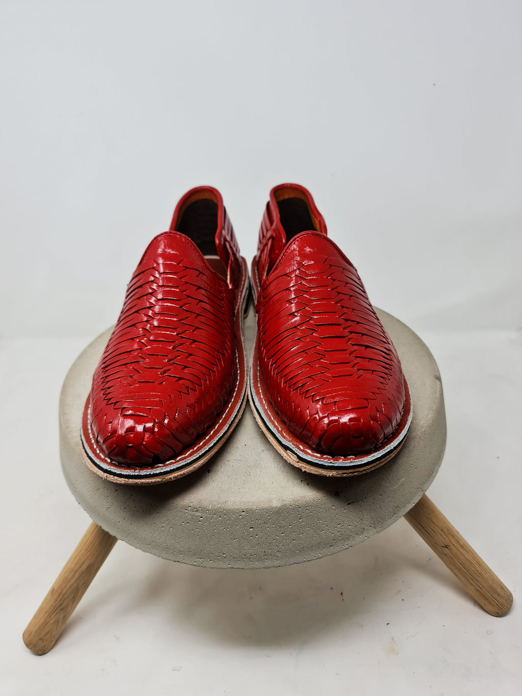 Men's red huaraches with leather sole - Shipping from Mexico