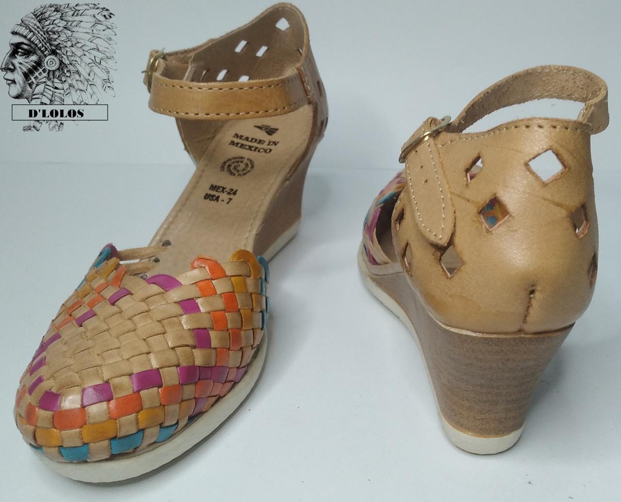 Women's Mexican huaraches with comfortable platform, closed toe, adjustable strap, colorful details, handmade in Mexico