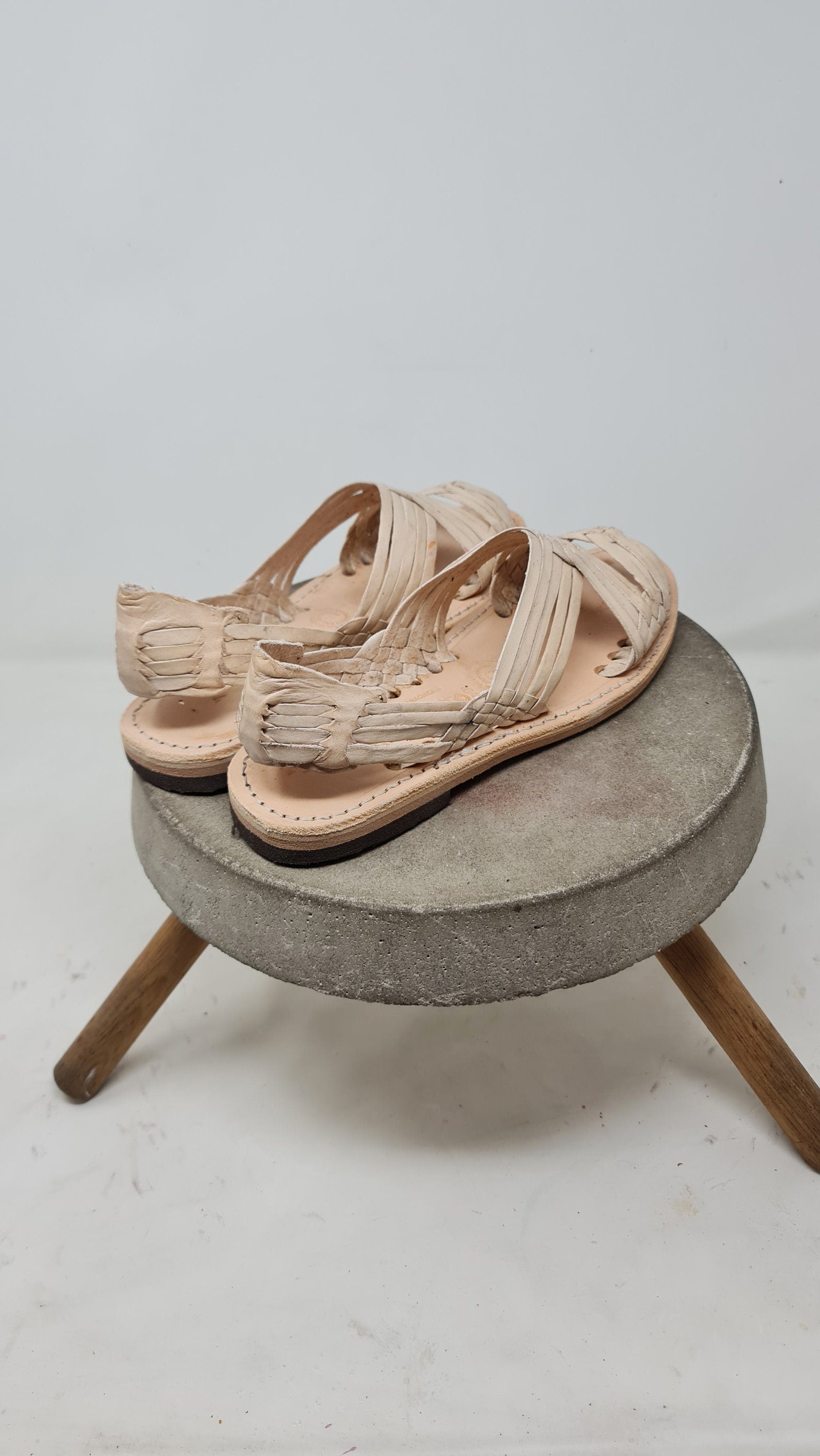 Women's huarache sandals, beige Mexican huaraches for women