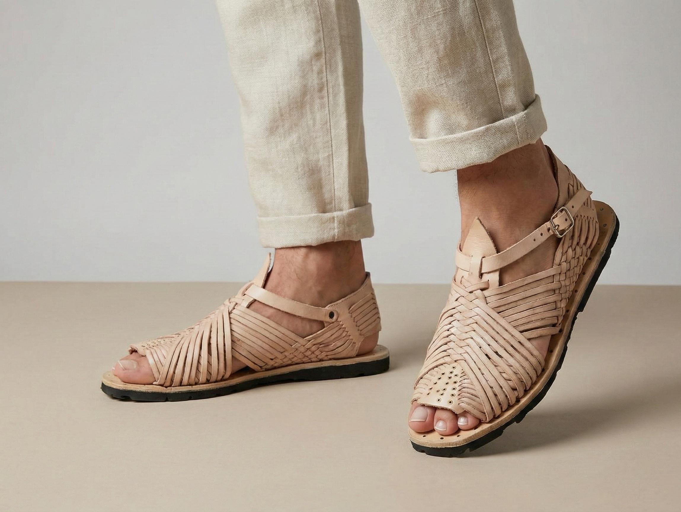 Genuine natural or brown Mexican huaraches for men, leather sandals made by Mexican artisans