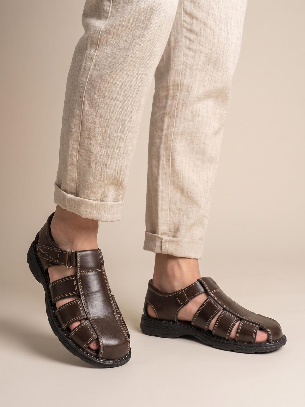 Men's leather sandals. Mexican huaraches for men, closed-toe sandals