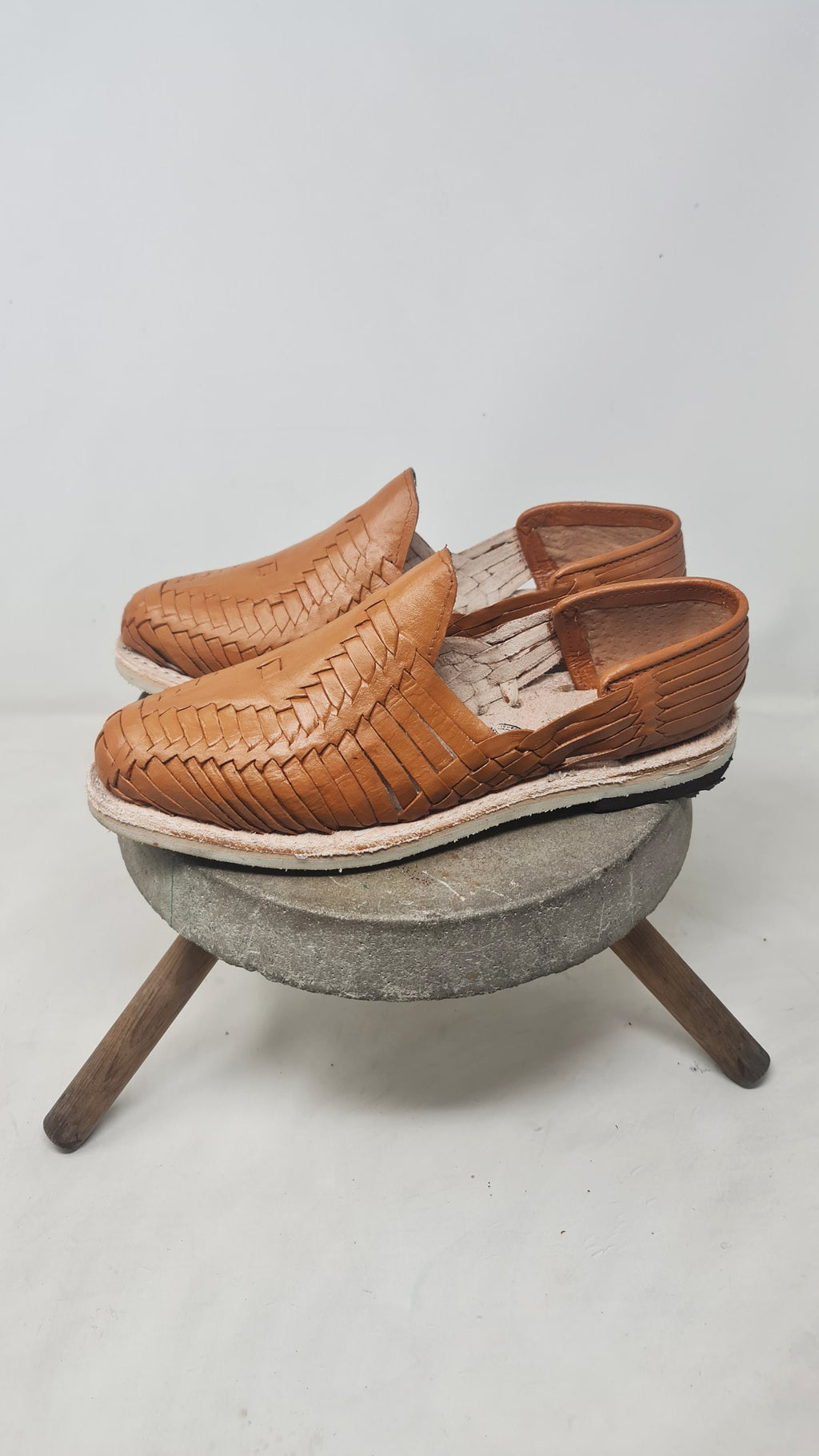 Men's Mexican Huaraches, Soft Leather "Tan", Rubber Sole, Closed Toe Style - Handmade and Authentic, Ships Directly from Mexico