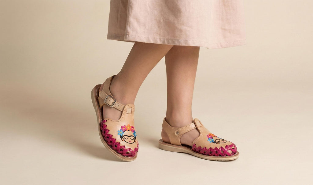 Baby and girls' huaraches with embroidered sunflowers – Handmade leather sandals with buckle closure, comfortable and cool
