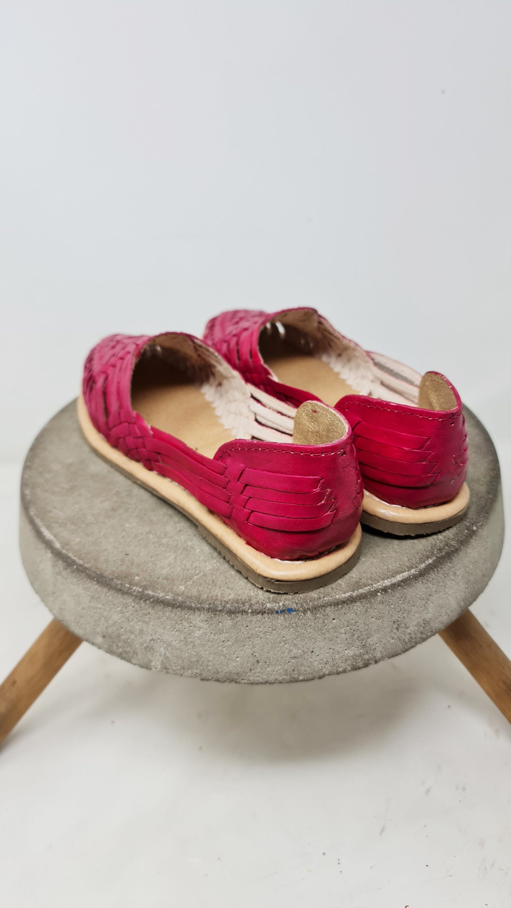 Magenta huaraches for women, handmade shoes for women