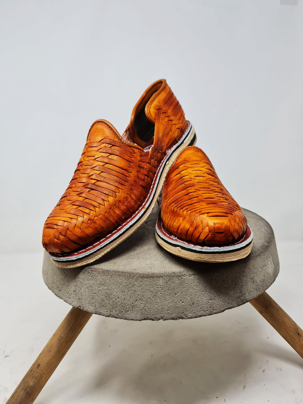 Men's Huaraches, light brown Mexican shoes with leather sole