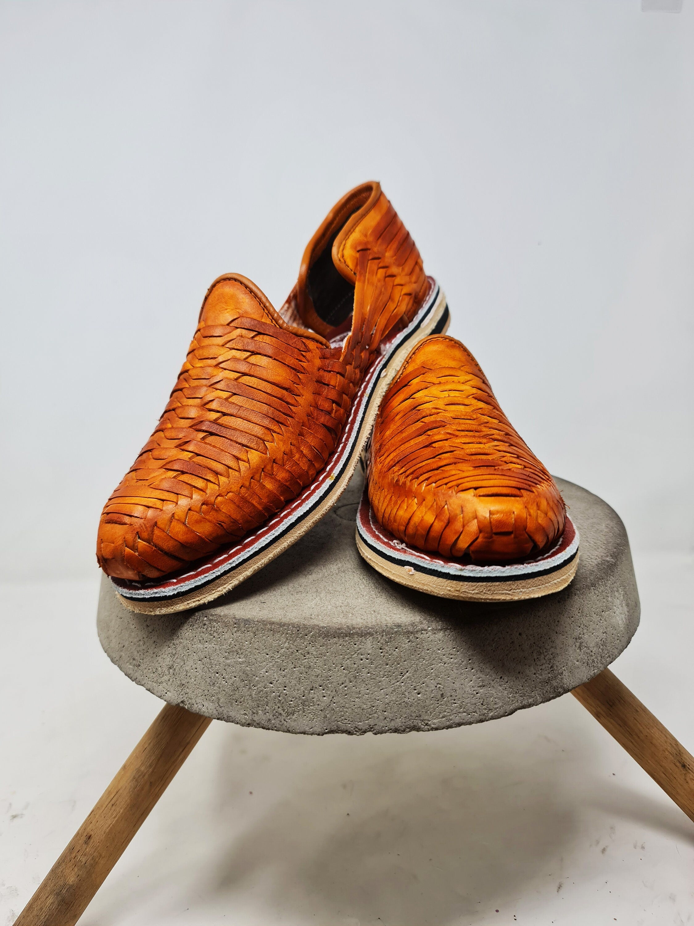 Men's Huaraches, light brown Mexican shoes with leather sole