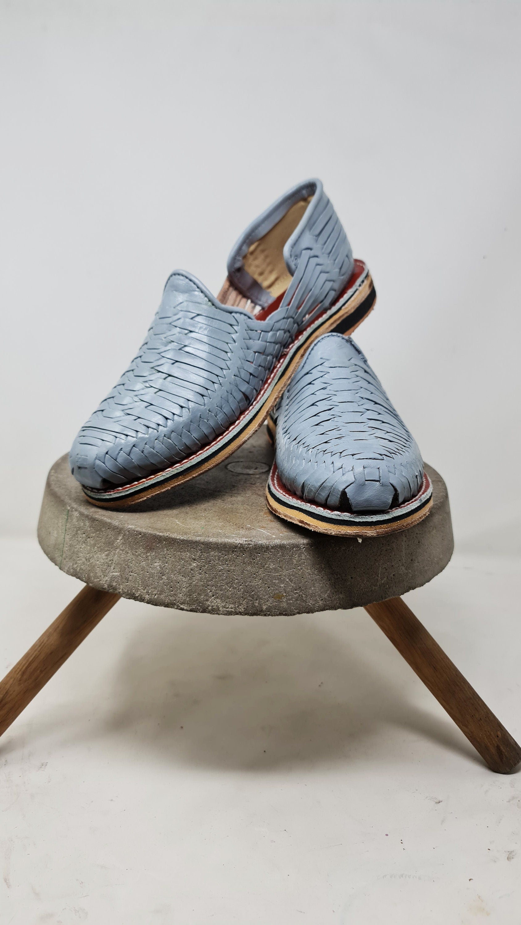 Men's Light Gray Mexican Huaraches with Leather Sole | Closed Toe