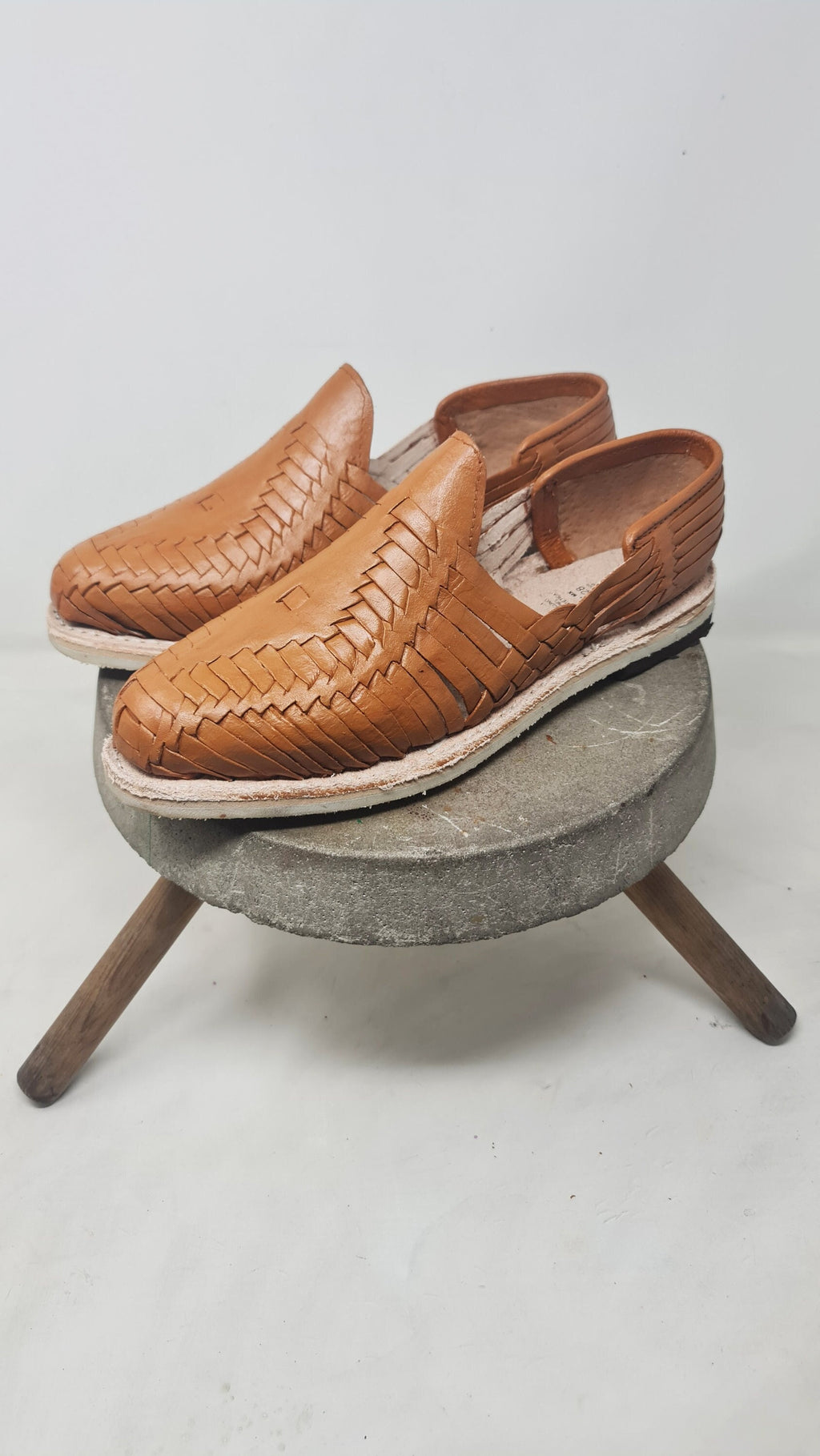 Men's Mexican Huaraches, Soft Leather "Tan", Rubber Sole, Closed Toe Style - Handmade and Authentic, Ships Directly from Mexico