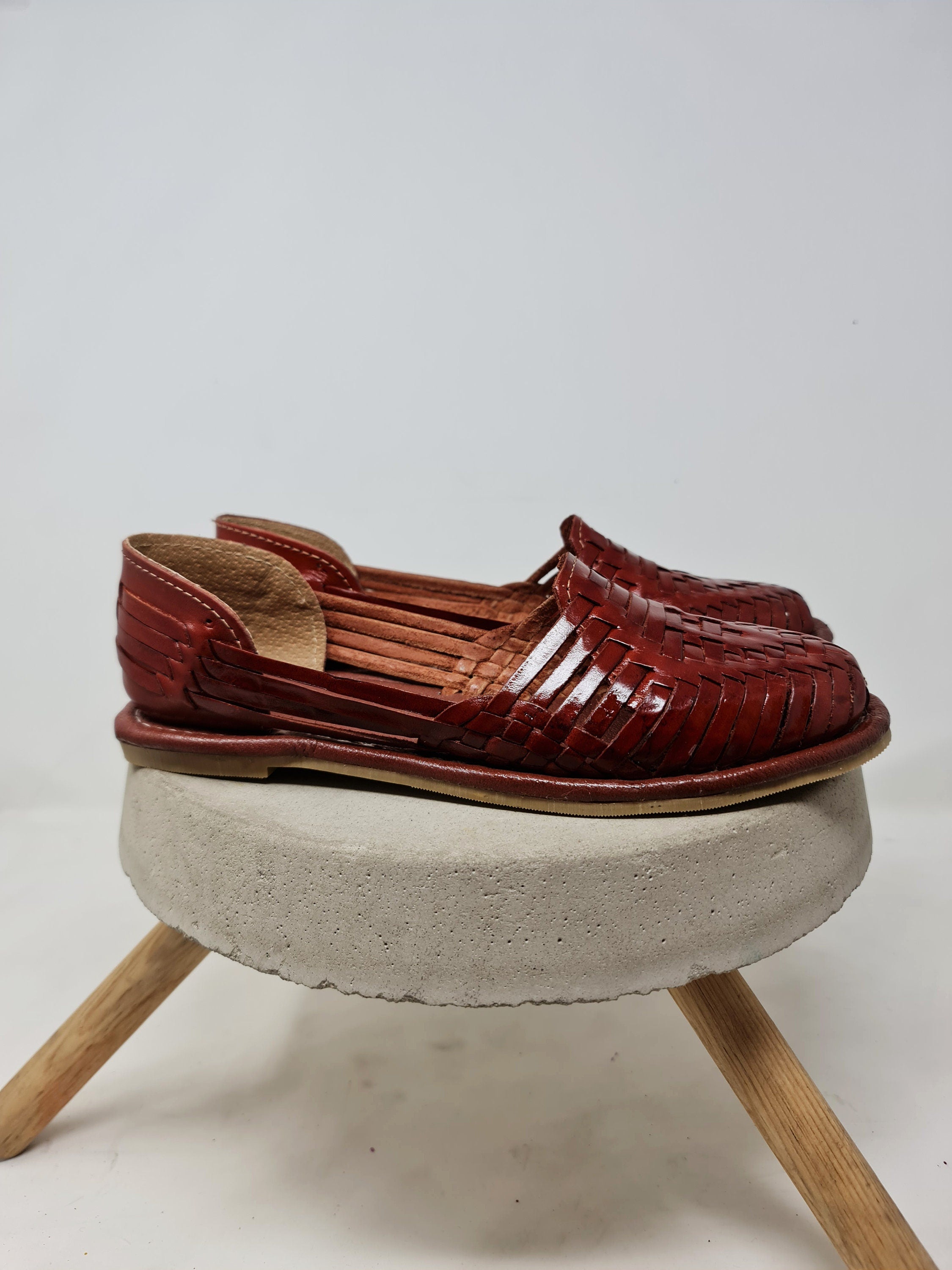 Women's Leather Huaraches, Mexican Huaraches, Mexican Sandal, Handmade,