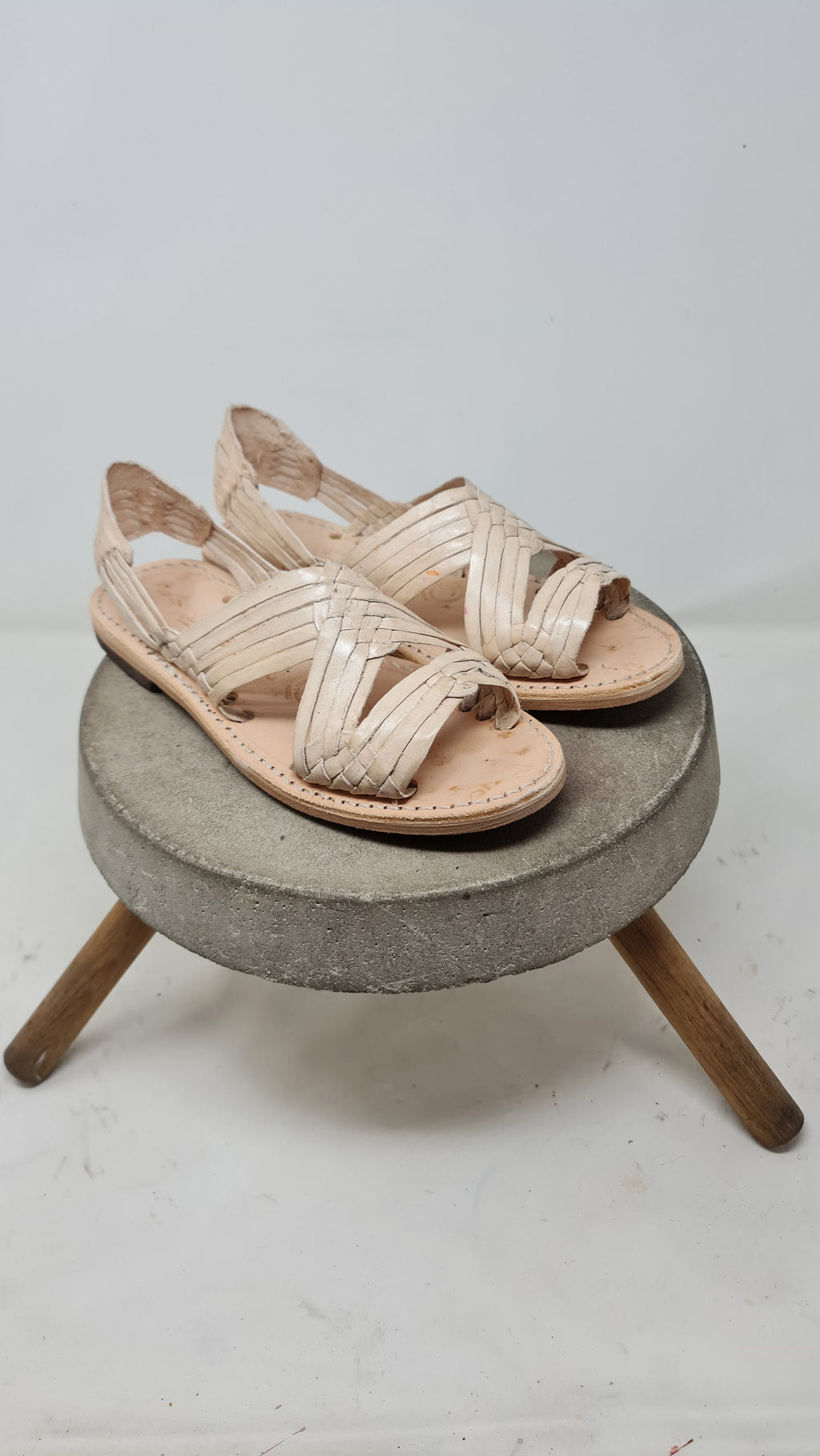 Women's huarache sandals, beige Mexican huaraches for women