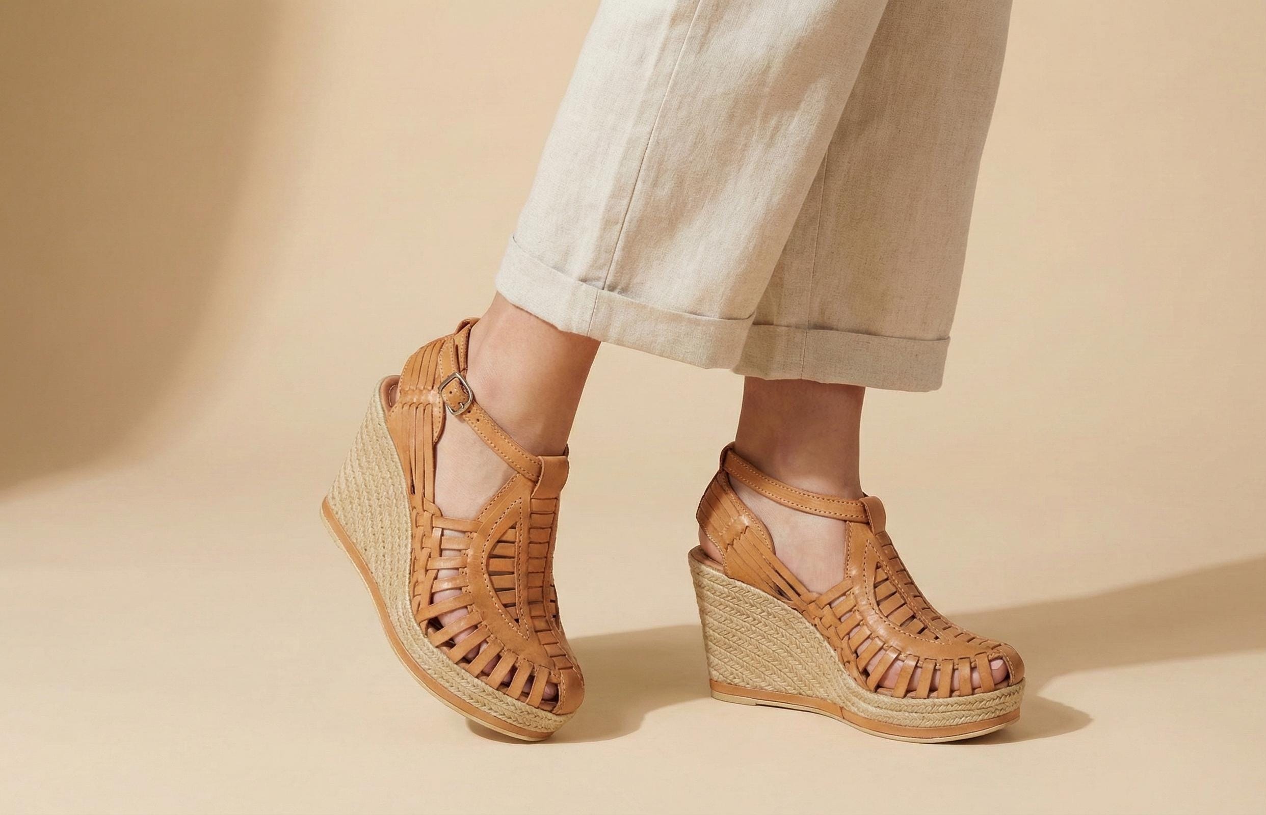 Women's Mexican wedge huaraches, closed toe, adjustable strap, comfortable high platform, 6 colors, handmade in Mexico