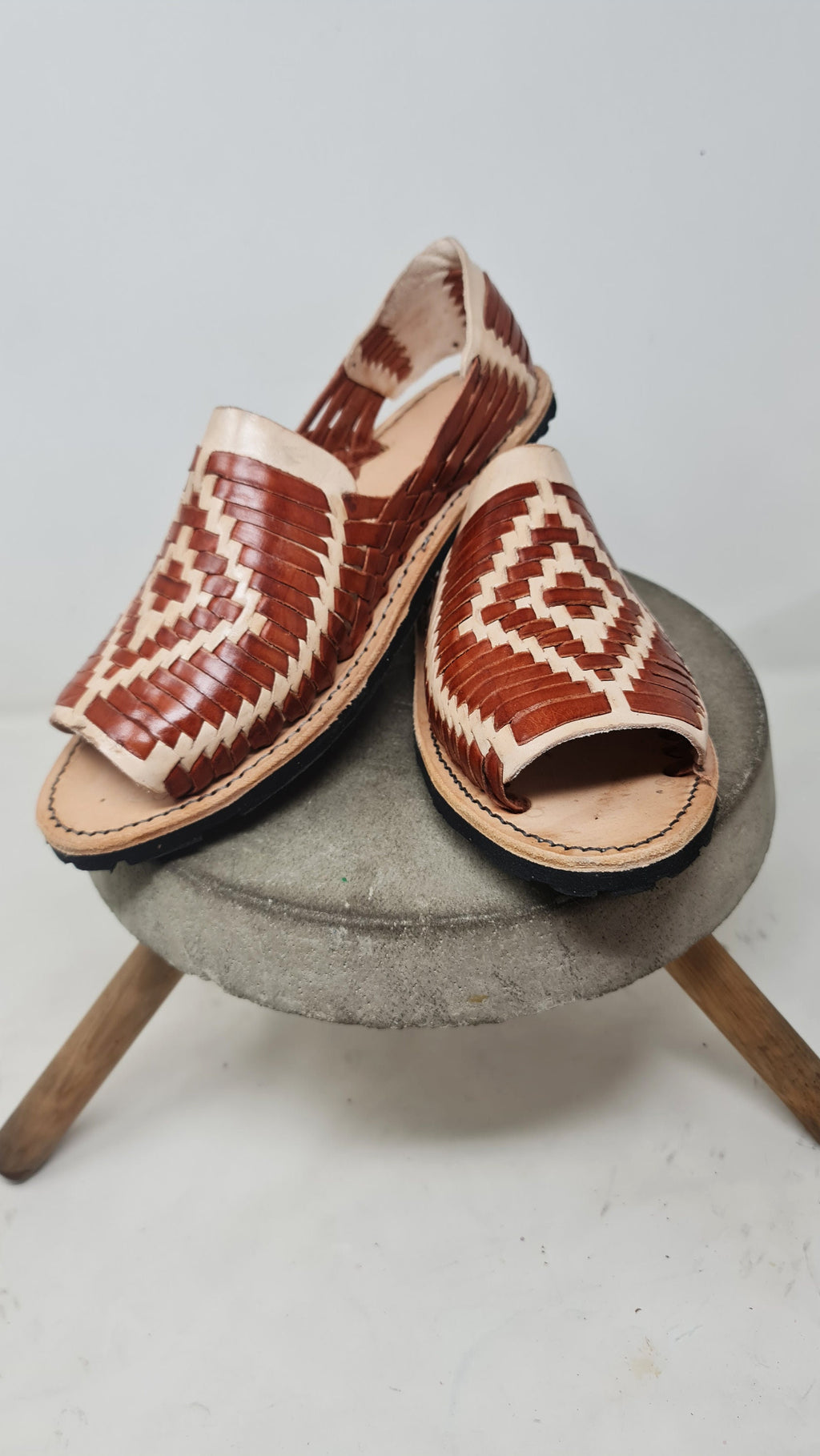 Men's Mexican leather huaraches, handcrafted sandals made in Mexico