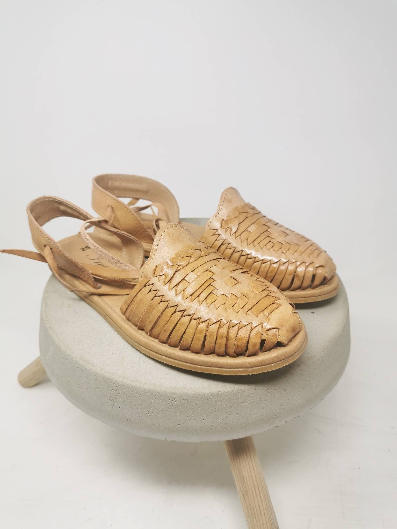 closed huarache sandals for women, Roman-style sandals