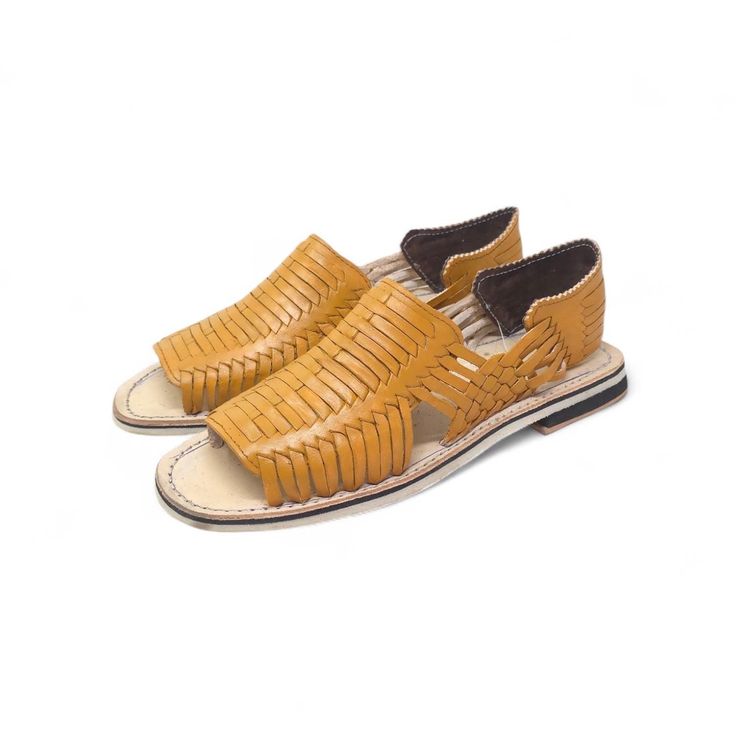 Men's Mexican open-toe mustard huaraches in genuine leather with a thin crepe sole, made in Mexico